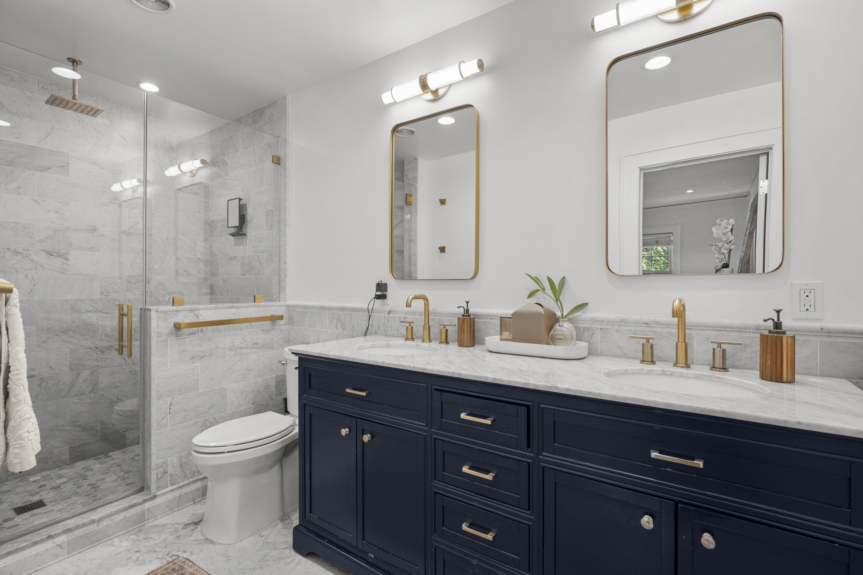  Fully Renovated Larchmont Colonial - 物件實景