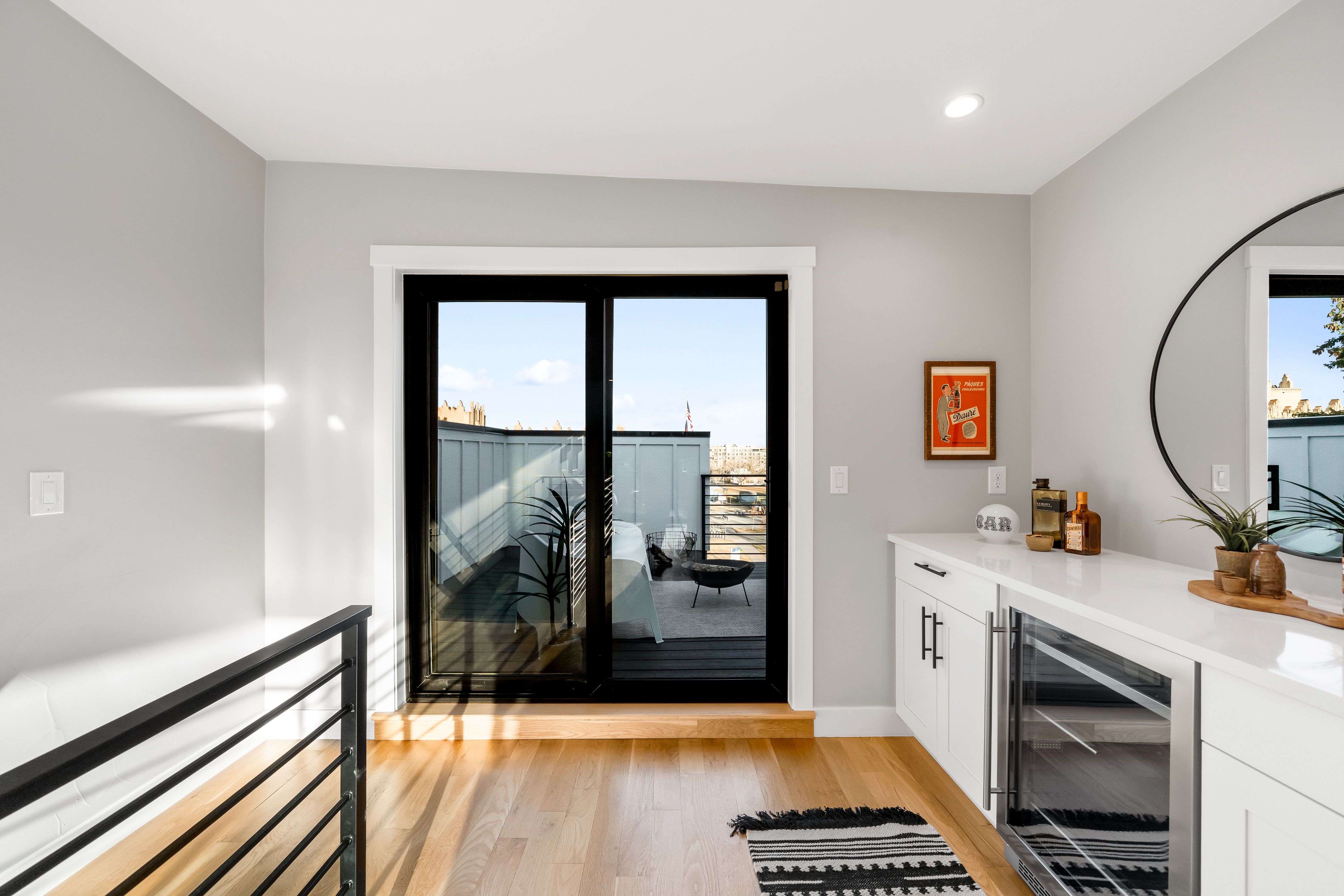  Sunny Corner Lot  Park + Skyline Views - 物件實景