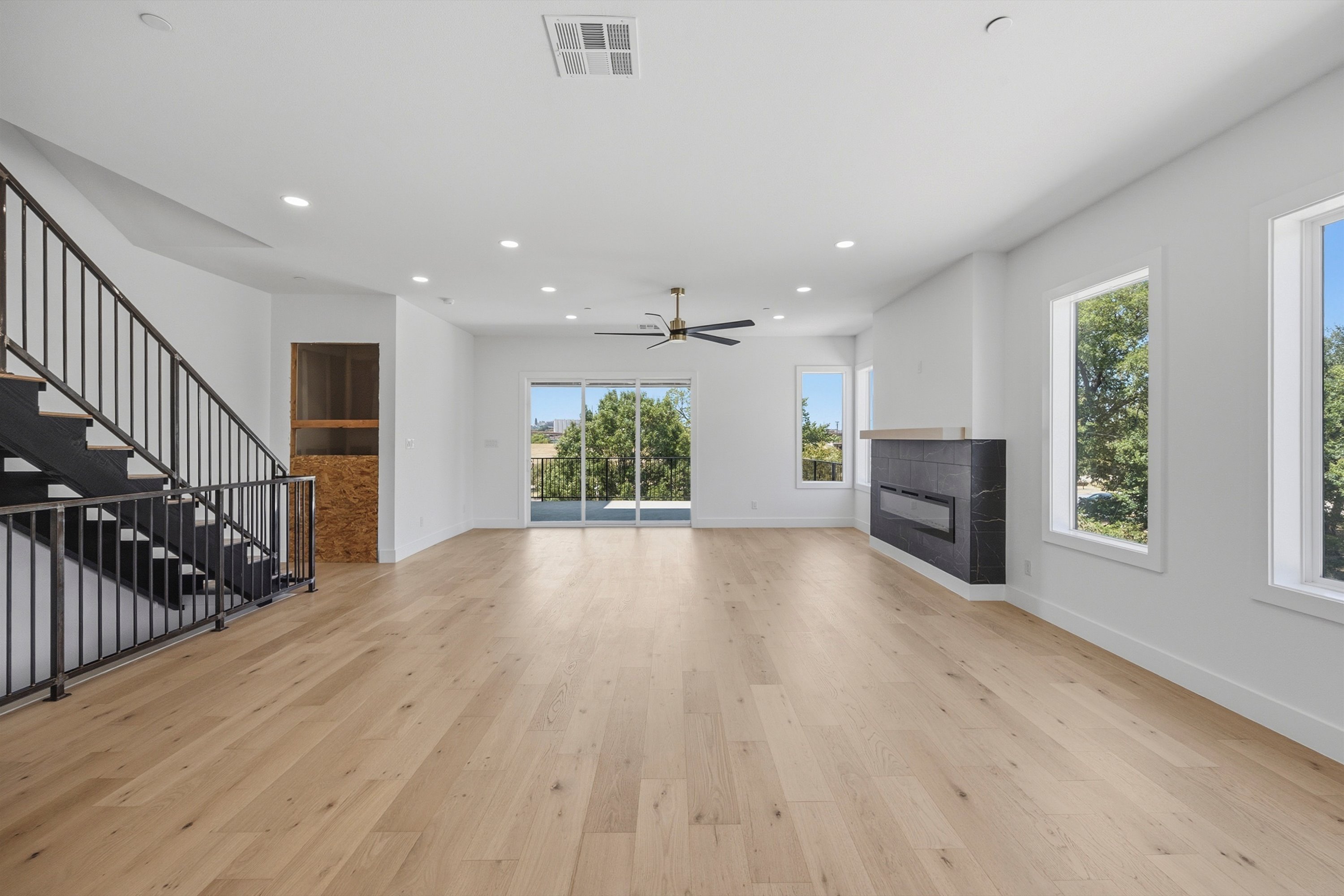  400 Vista Buena Trail, Fort Worth, TX, 76111 - 物件實景
