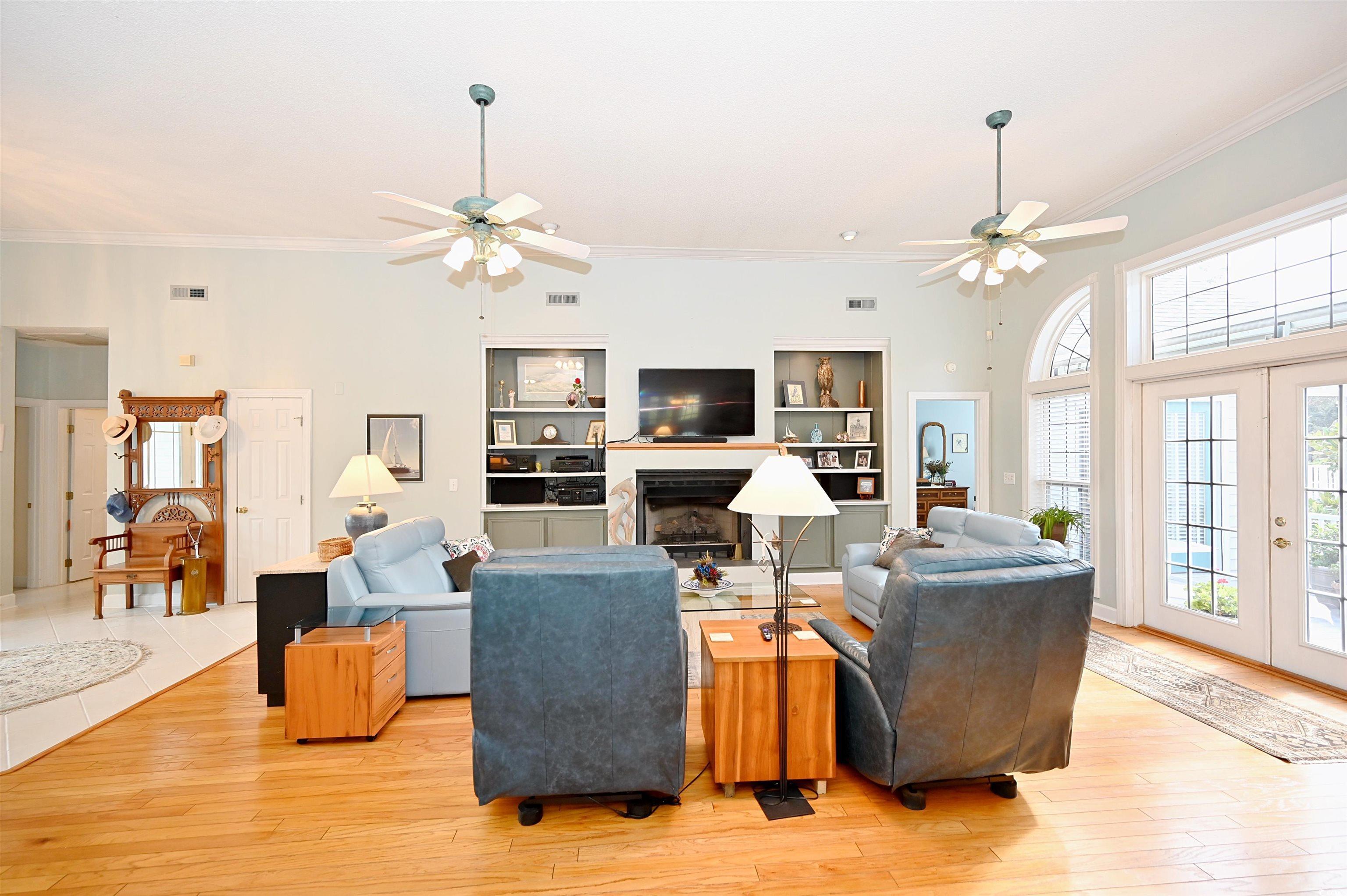 North Myrtle Beach, South Carolina, 29582, United States, 4 Bedrooms Bedrooms, ,3 BathroomsBathrooms,Residential,For Sale,1975426