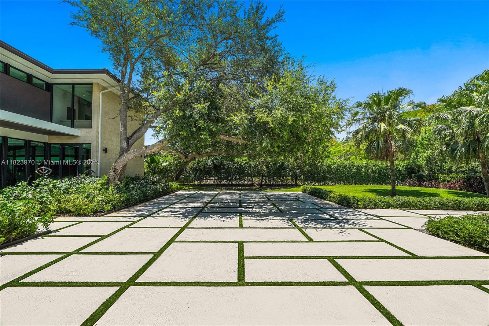 Pinecrest, Florida, 33156, United States, 7 Bedrooms Bedrooms, ,9 BathroomsBathrooms,Residential,For Sale,1885152