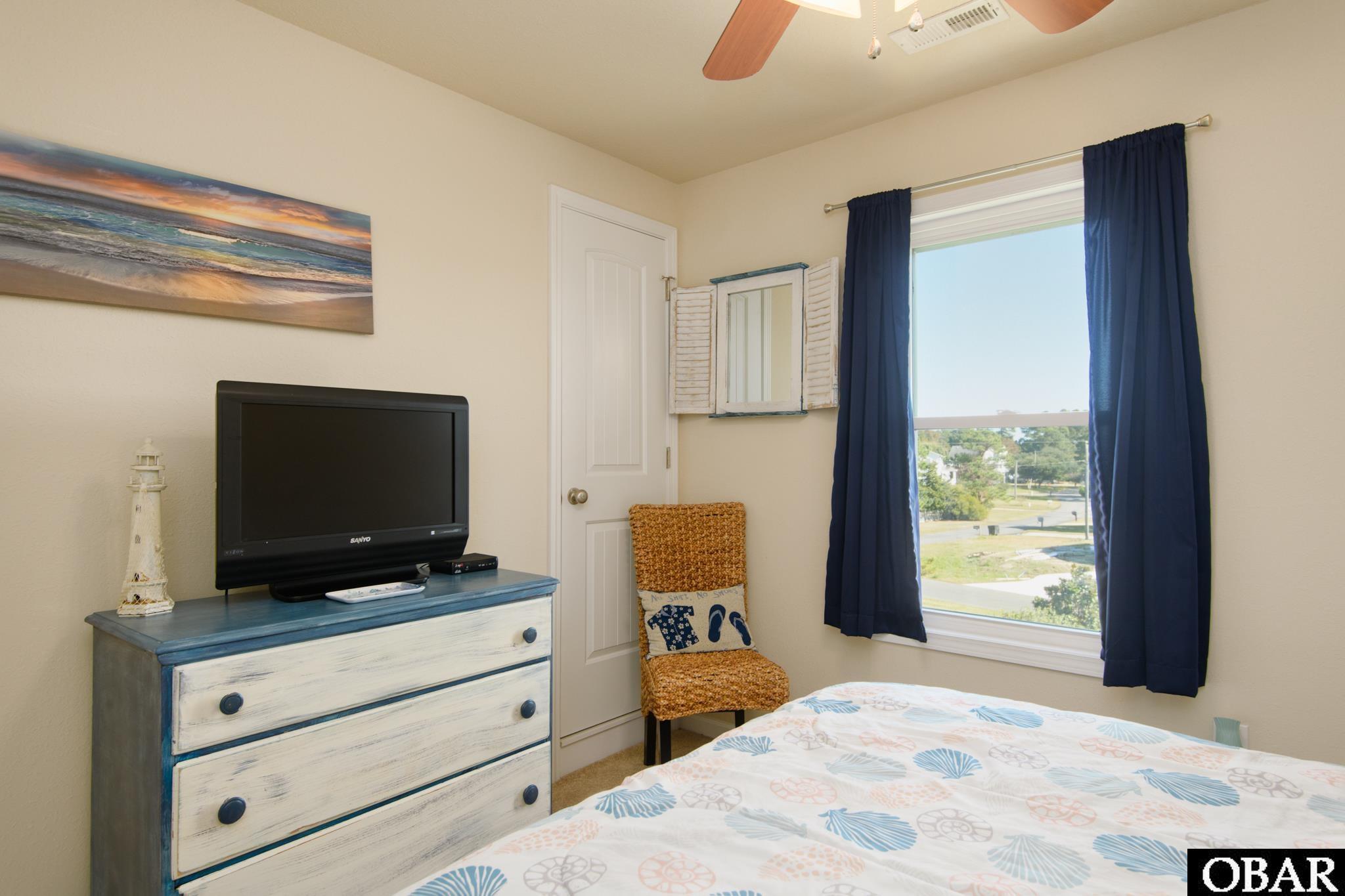 Kill Devil Hills, North Carolina, 27948, United States, 3 Bedrooms Bedrooms, ,3 BathroomsBathrooms,Residential,For Sale,1989385