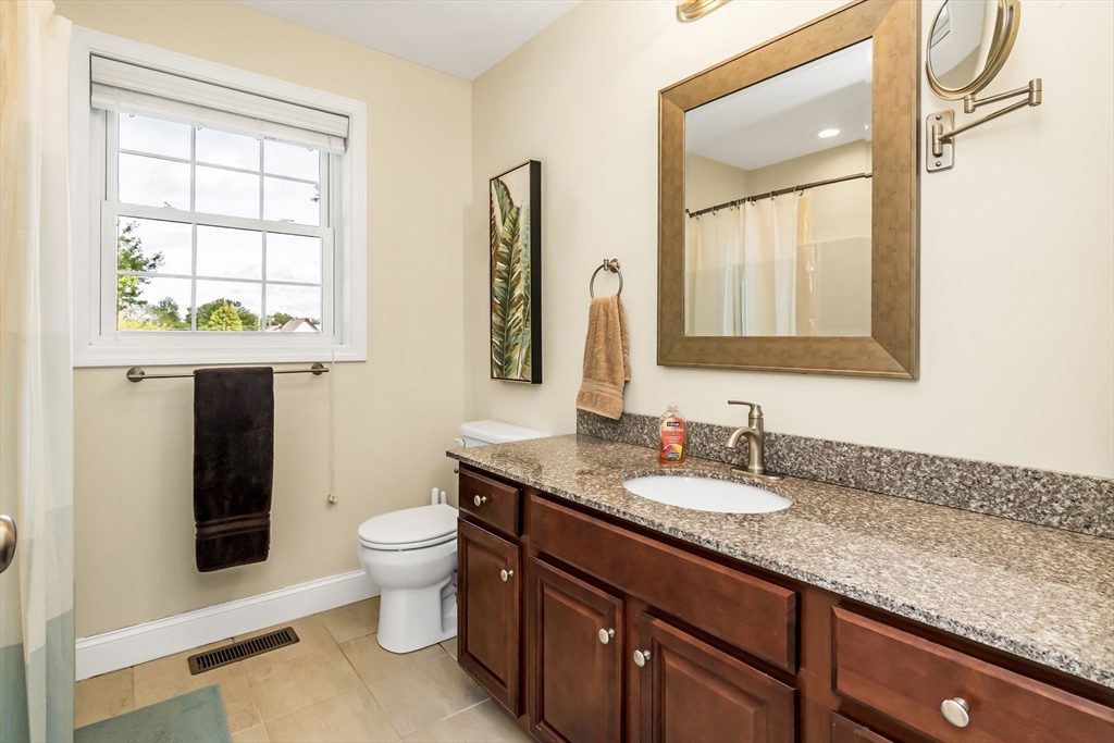 Haverhill, Massachusetts, 01830, United States, 3 Bedrooms Bedrooms, ,3 BathroomsBathrooms,Residential,For Sale,2048419