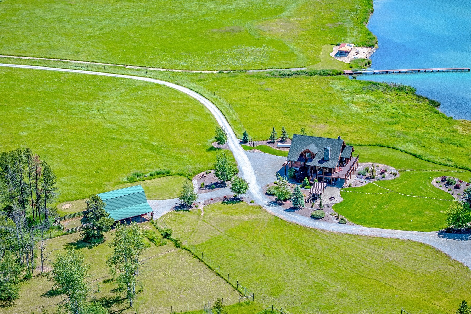  Camp Peine Waterfront Estate - 物件實景