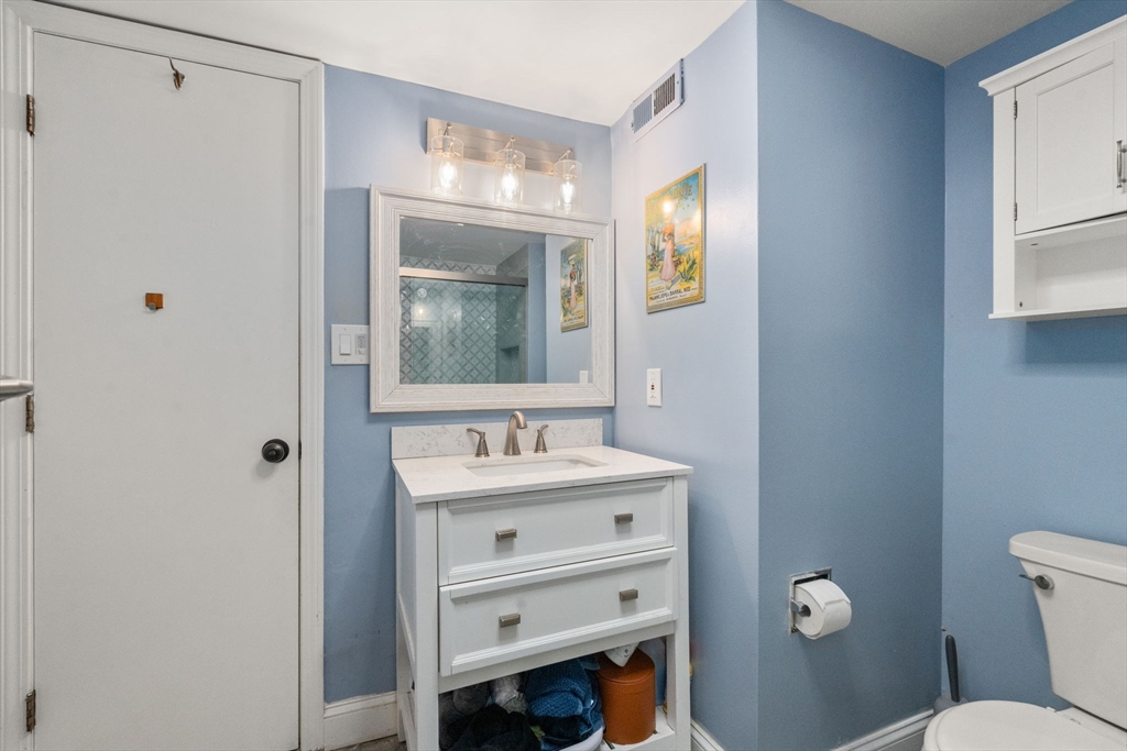 Boston, Massachusetts, 02109, United States, 1 Bedroom Bedrooms, ,1 BathroomBathrooms,Residential,For Sale,1874880