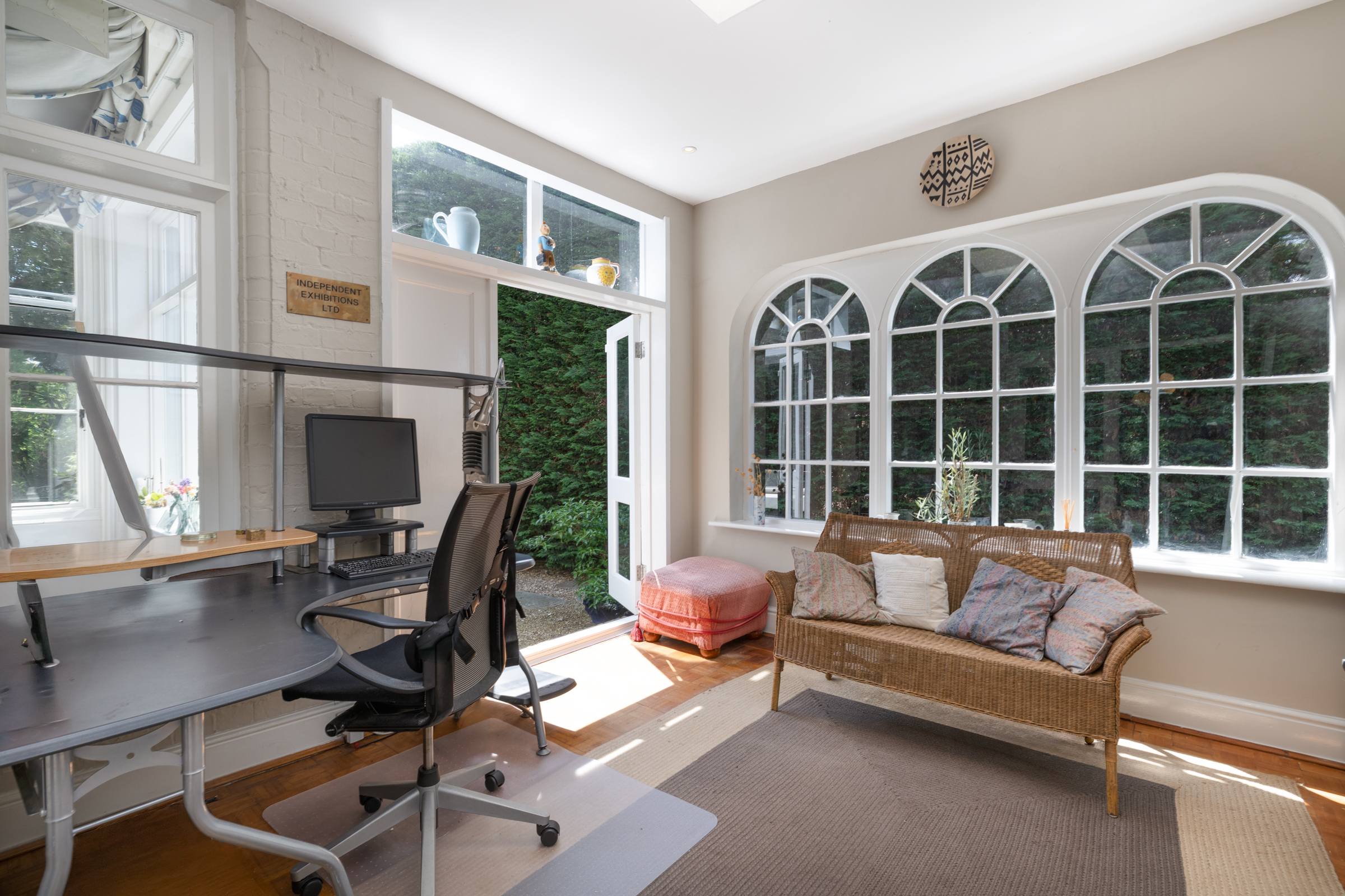  A Detached Victorian House on a Generous Plot in Teddington - 物件實景