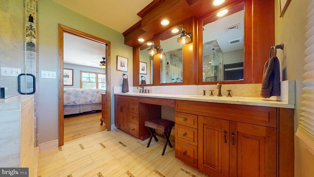 Medford, New Jersey, 08055, United States, 4 Bedrooms Bedrooms, ,4 BathroomsBathrooms,Residential,For Sale,1982523