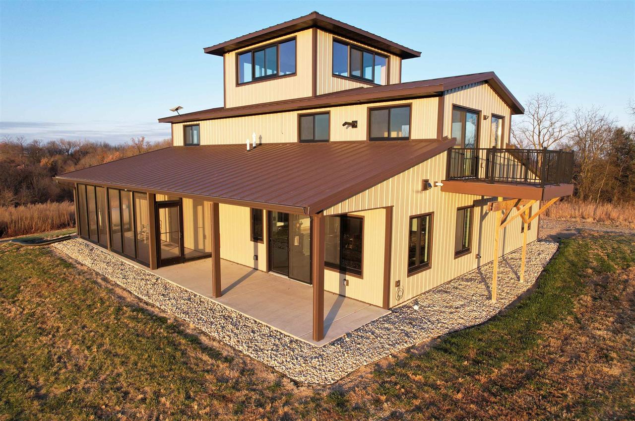 Muscoda, Wisconsin, 53573, United States, 3 Bedrooms Bedrooms, ,3 BathroomsBathrooms,Residential,For Sale,1990387