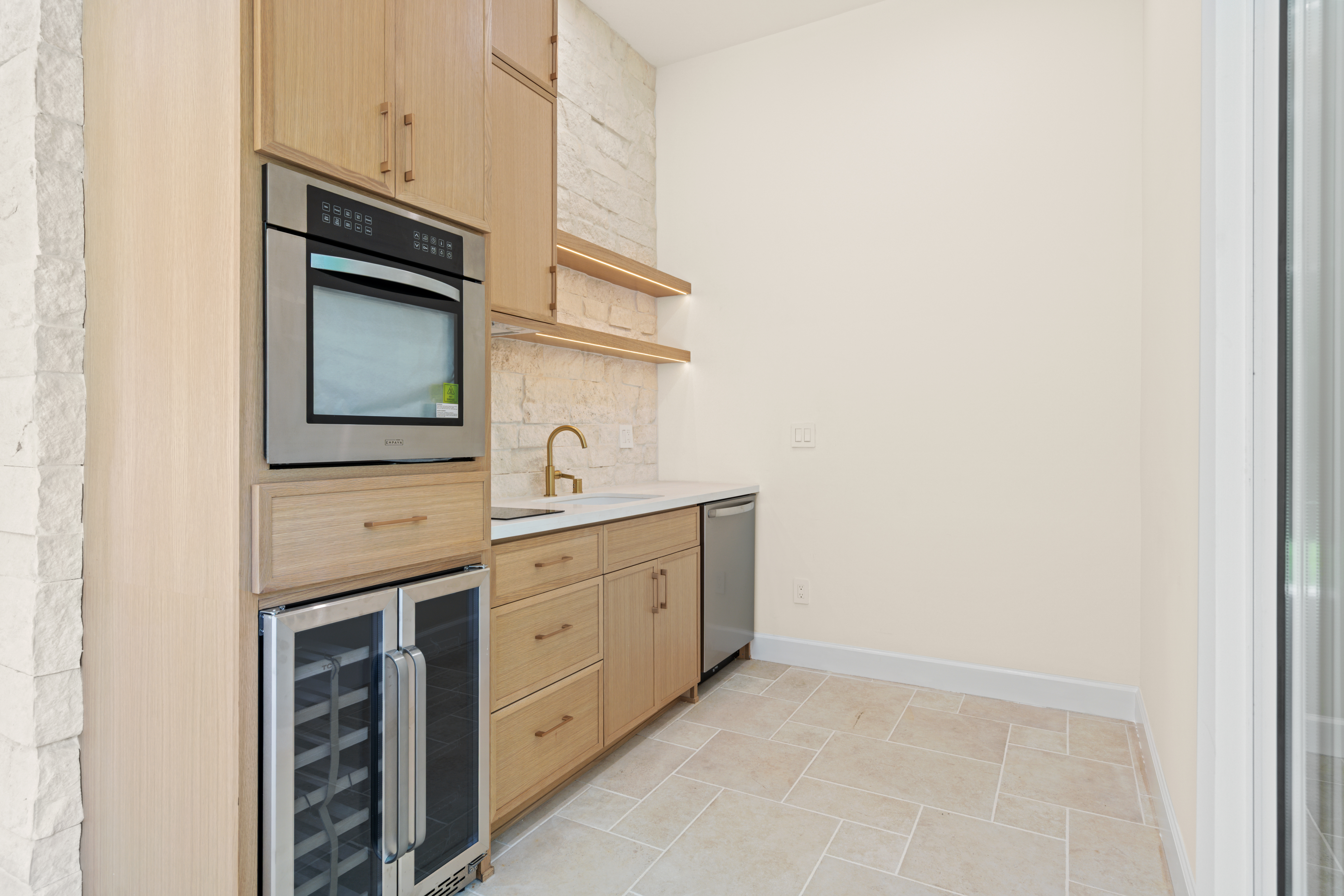  2300 John Street, Manhattan Beach, CA 90266 - 物件實景