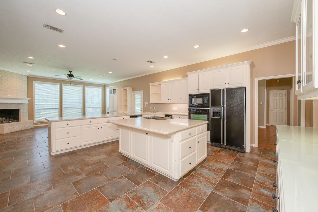 College Station, Texas, 77845, United States, 5 Bedrooms Bedrooms, ,5 BathroomsBathrooms,Residential,For Sale,1876080