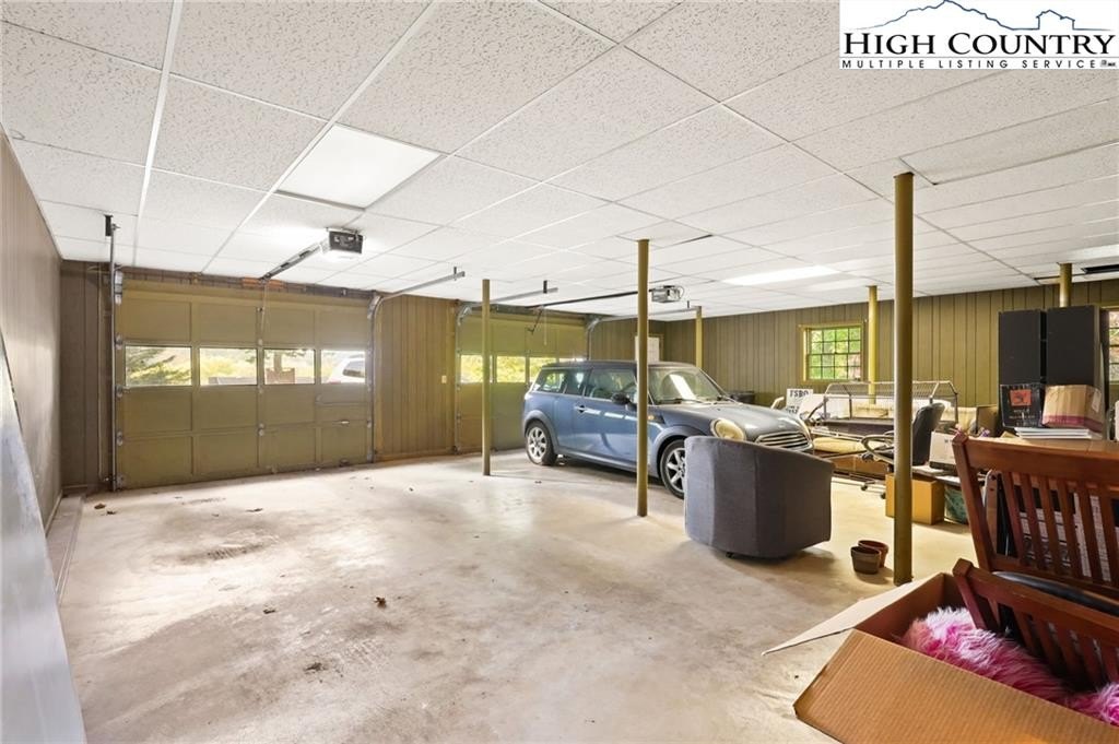 Boone, North Carolina, 28607, United States, 3 Bedrooms Bedrooms, ,3 BathroomsBathrooms,Residential,For Sale,1974866