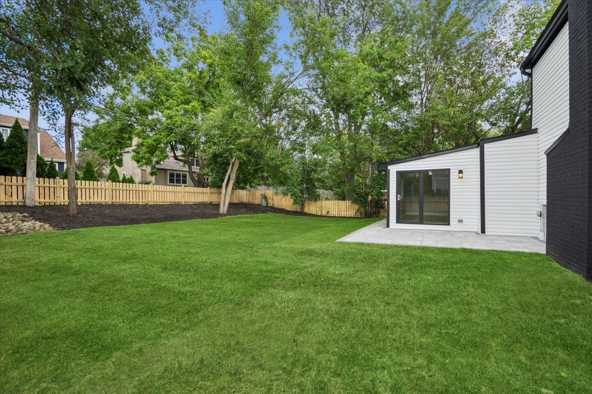 Naperville, Illinois, 60565, United States, 4 Bedrooms Bedrooms, ,3 BathroomsBathrooms,Residential,For Sale,1932605