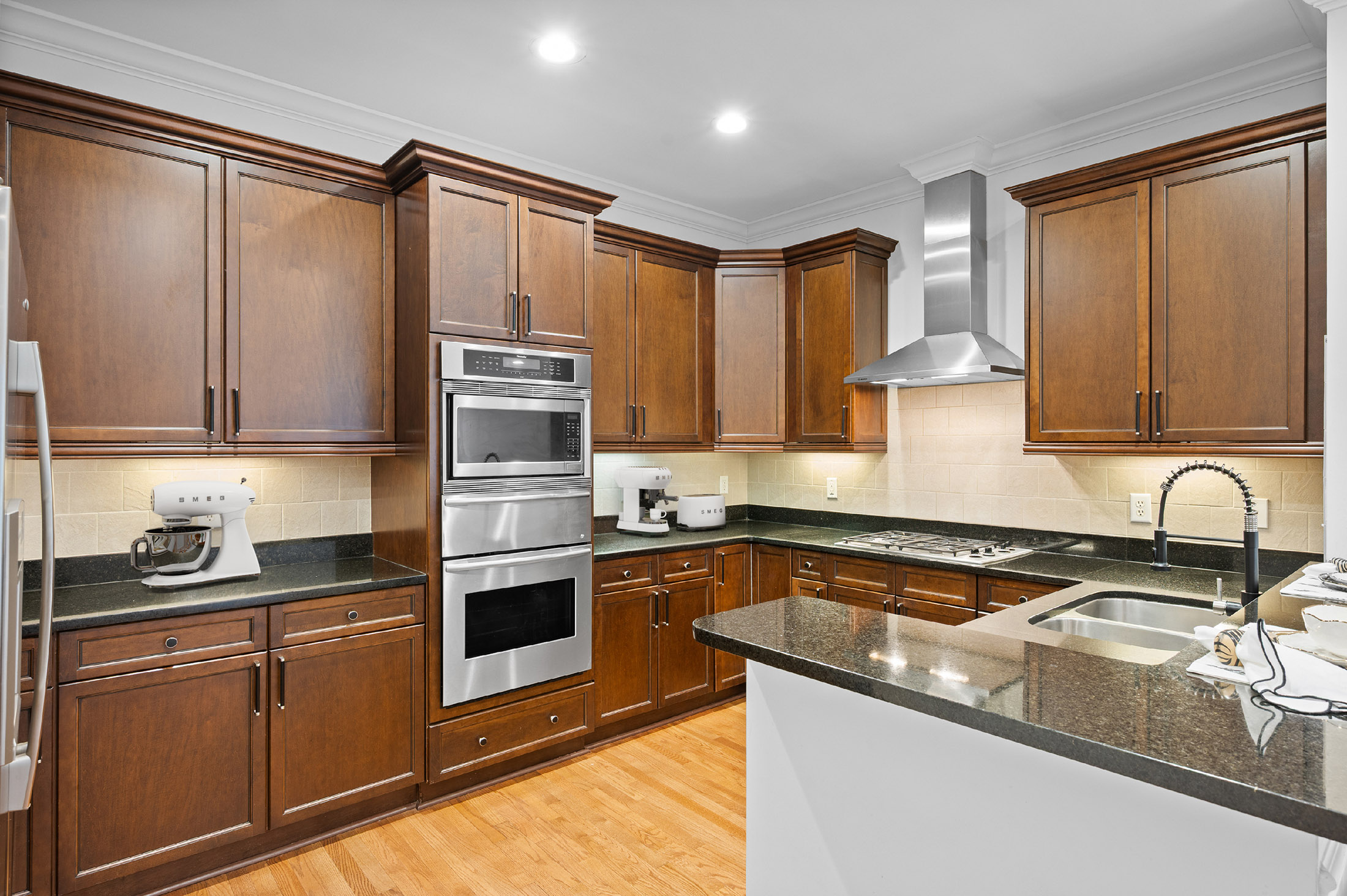  Showstopping Spacious Two Bedroom in the Exclusive Greystone at Vinings - 物件實景
