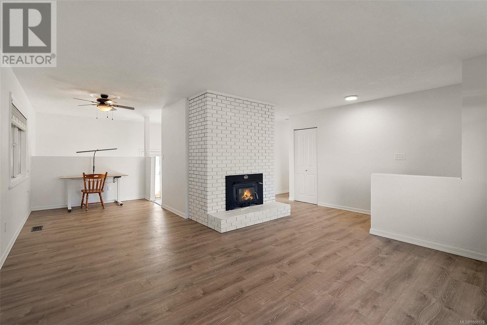 SIDNEY, British Columbia, V8L 2T6, CA, 3 Bedrooms Bedrooms, ,2 BathroomsBathrooms,Residential,For Sale,1906024