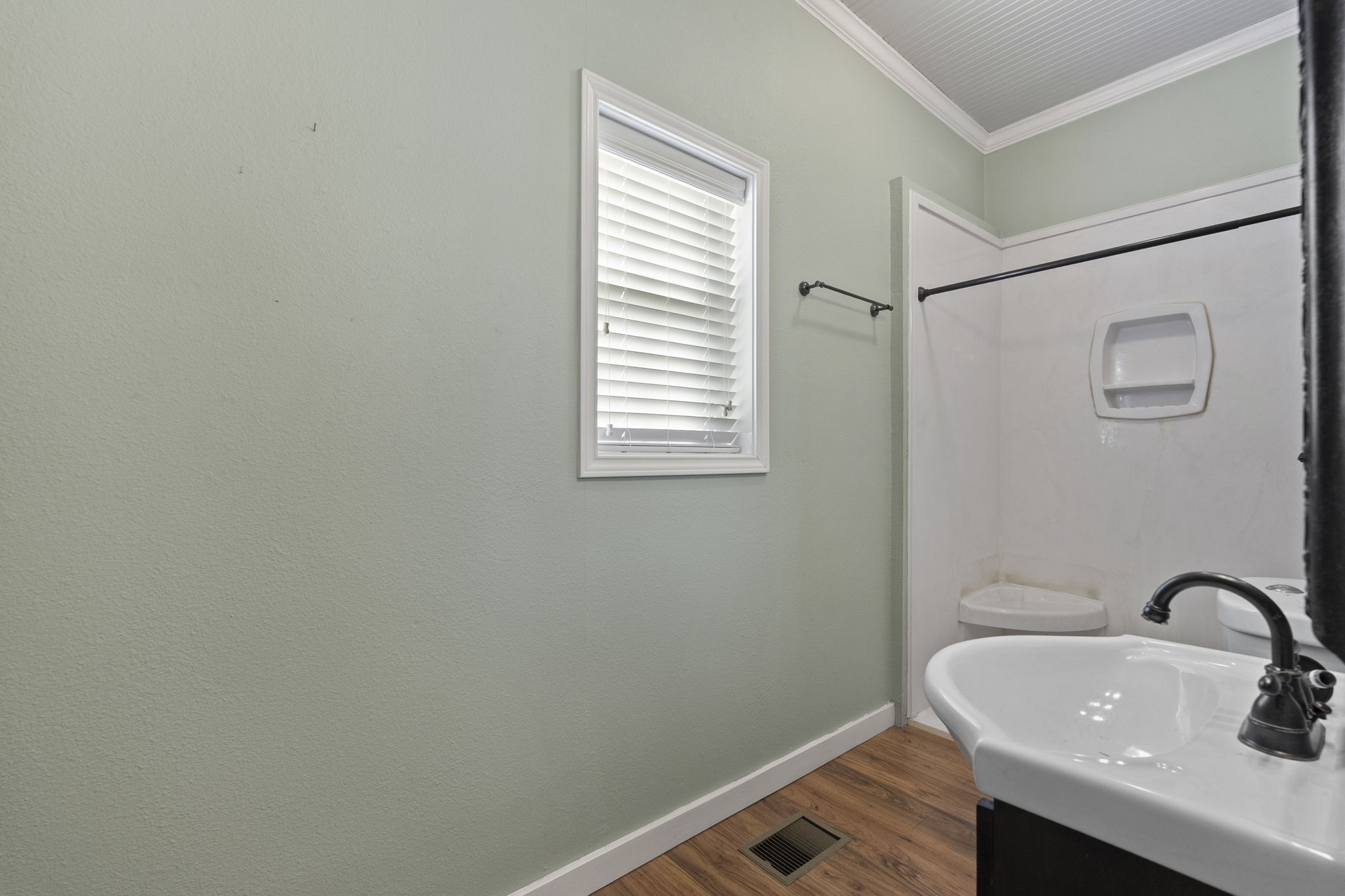  501 West Creek Street, Fredericksburg, TX 78624 - 物件實景