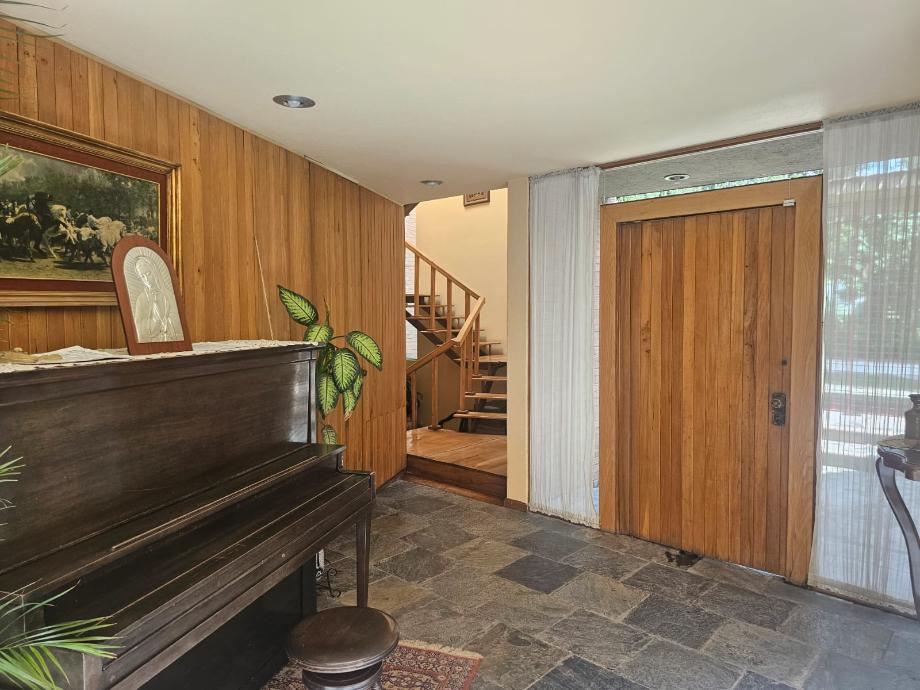 Atizapán de Zaragoza, Estado de méxico, 52950, Mexico, 4 Bedrooms Bedrooms, ,5 BathroomsBathrooms,Residential,For Sale,1940719