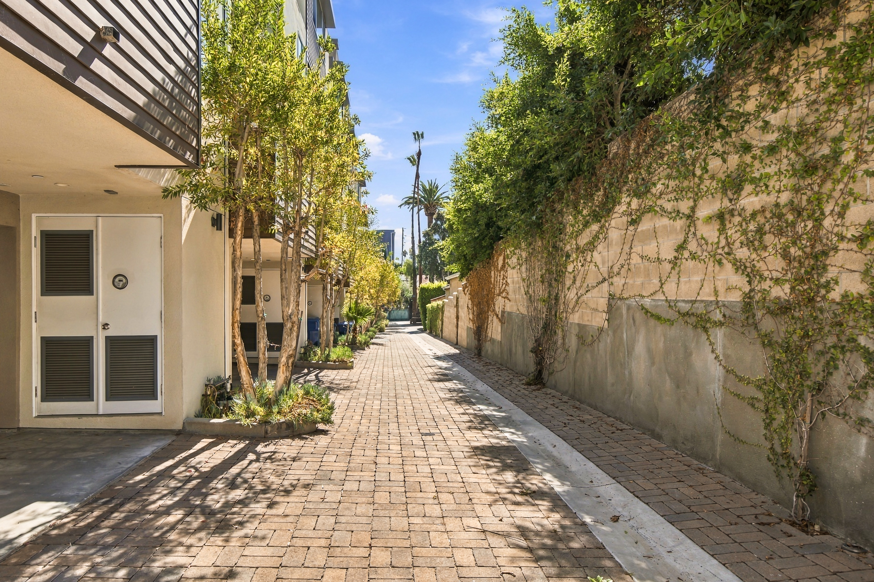  5411 West Wilshire Vista Lane, Los Angeles, CA 90019 - 物件實景