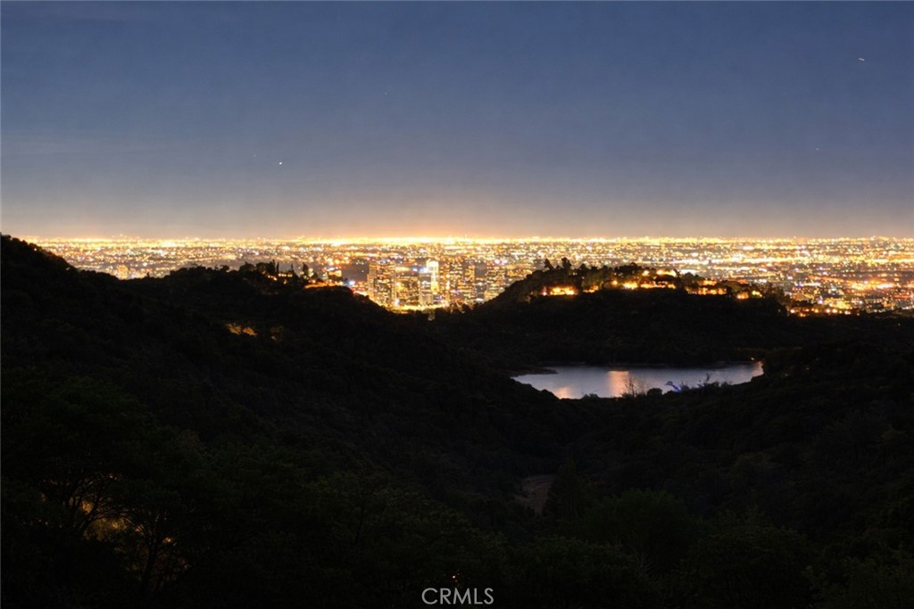 Los Angeles, California, 90077, United States, 3 Bedrooms Bedrooms, ,2 BathroomsBathrooms,Residential,For Sale,2016368