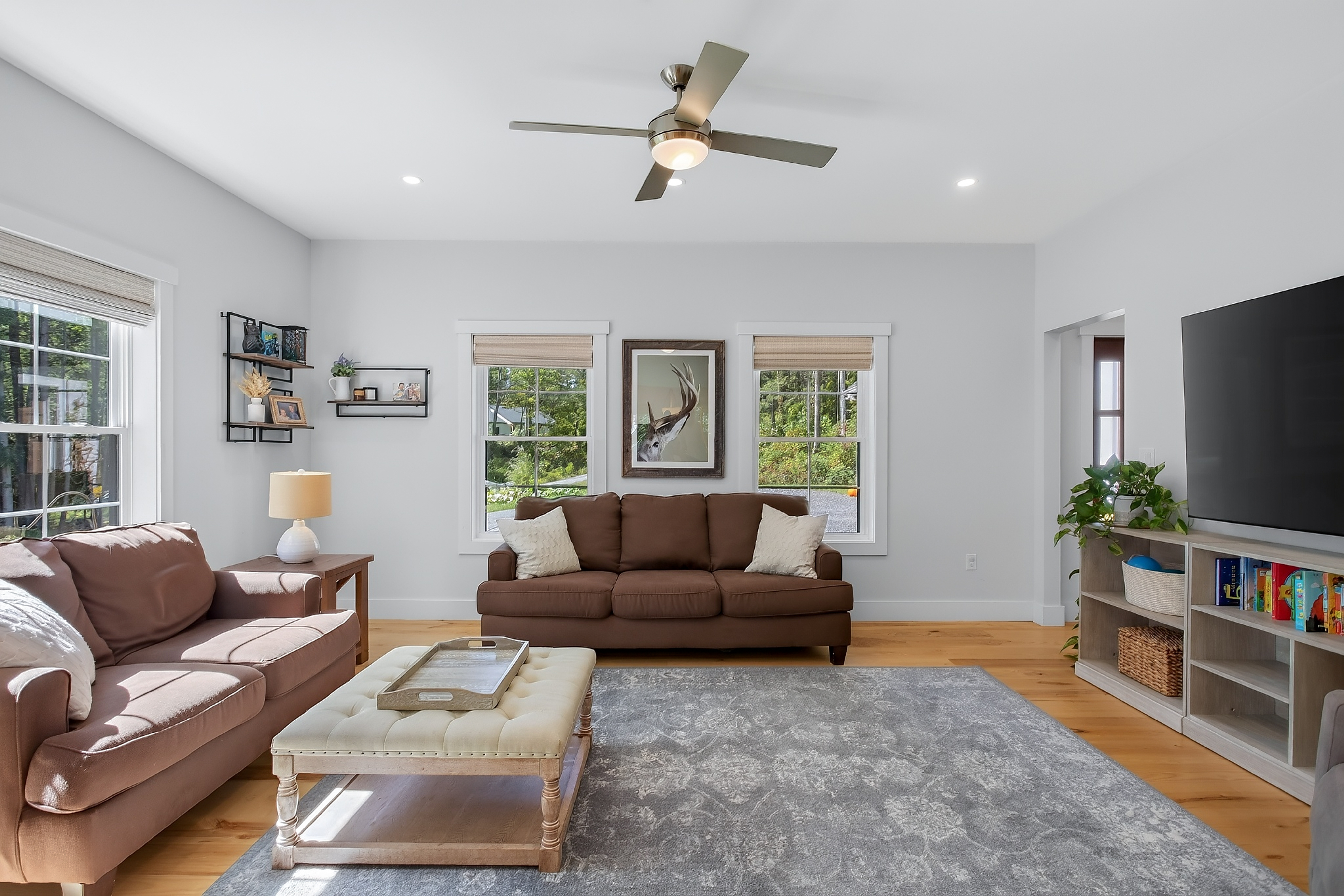  2022 Custom Craftsman: Main-Level Living, In-Law Suite, & Mountain Proximity - 物件實景