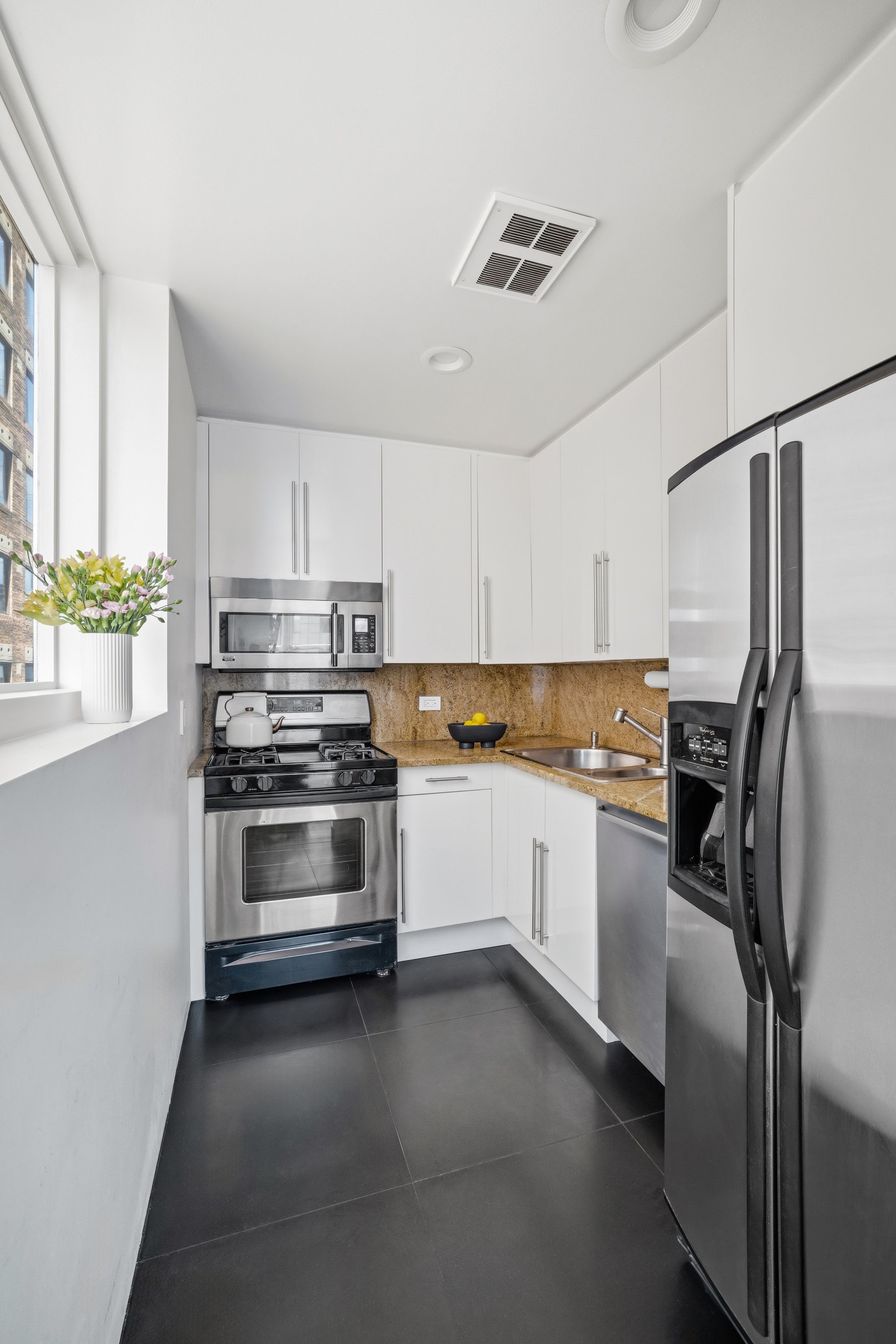  146 West 57th Street  58F - 物件實景