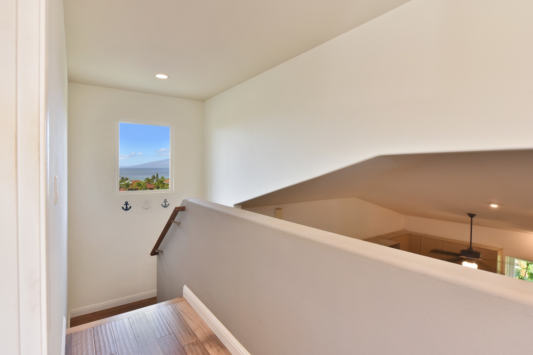  Fantastic ocean and island views from spacious two-story home - 物件實景