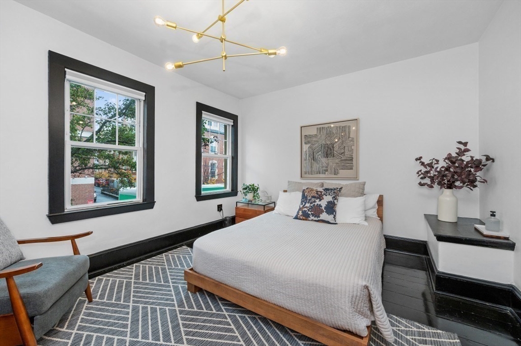 Boston, Massachusetts, 02127, United States, 2 Bedrooms Bedrooms, ,2 BathroomsBathrooms,Residential,For Sale,1988165