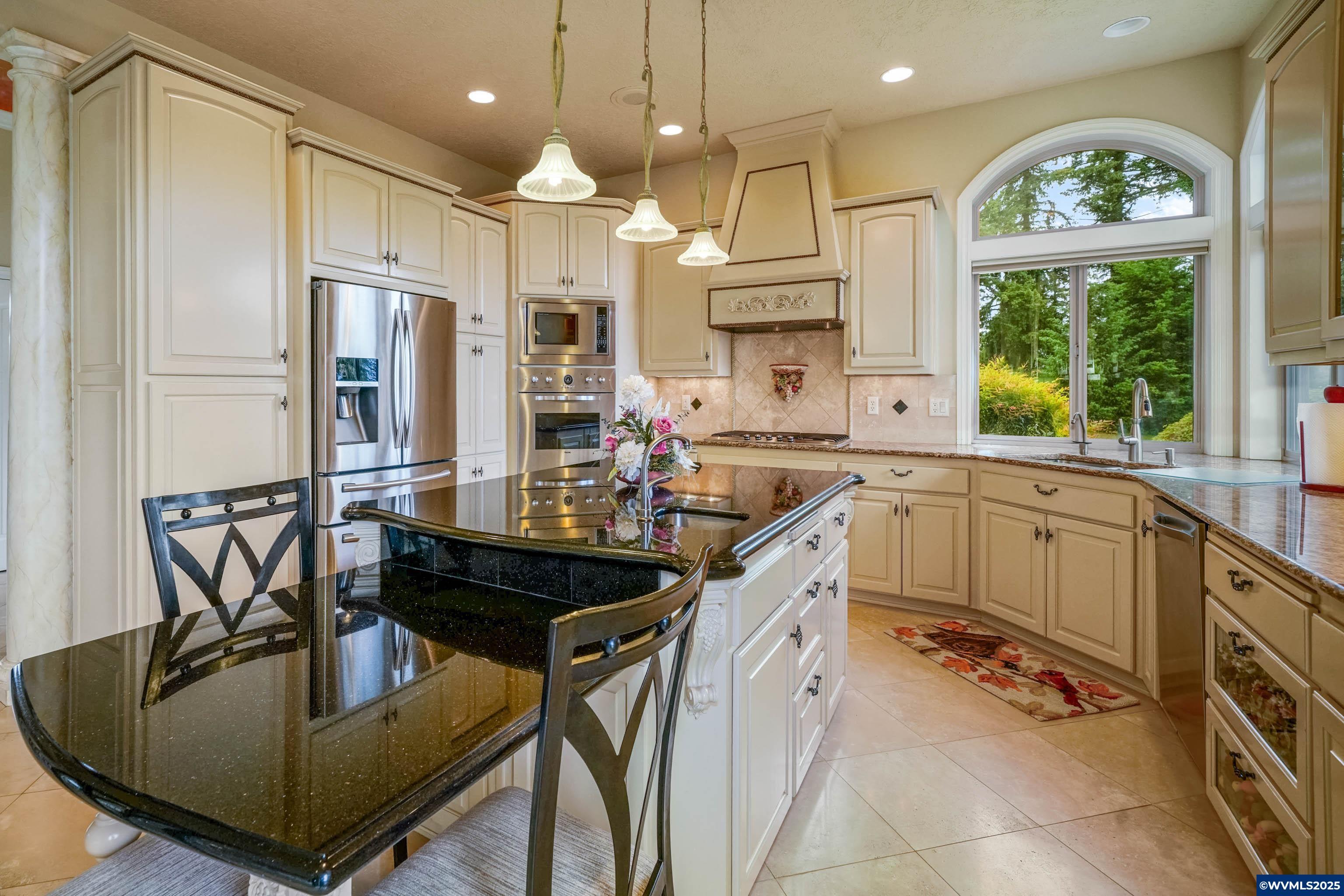 Turner, Oregon, 97392, United States, 4 Bedrooms Bedrooms, ,3 BathroomsBathrooms,Residential,For Sale,1827852