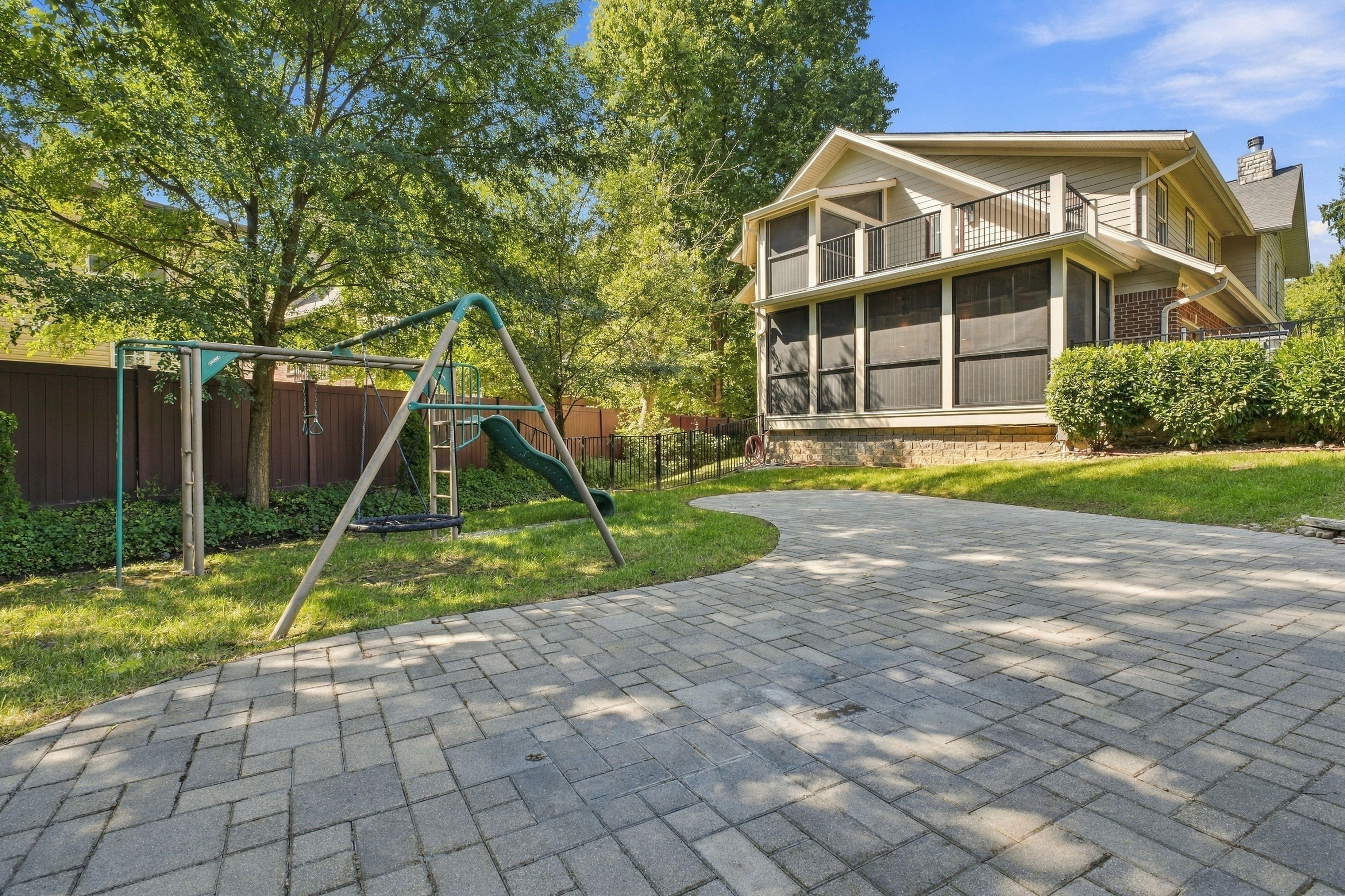  1902 Dundee Hollow Trail, Louisville, KY 40205 - 物件實景