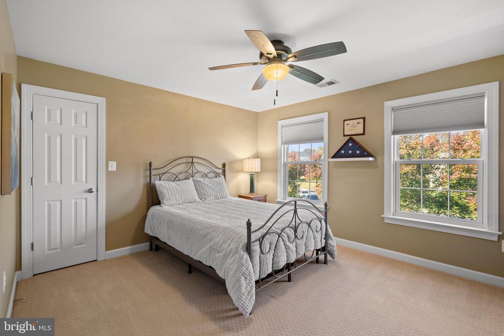 Broadlands, Virginia, 20148, United States, 5 Bedrooms Bedrooms, ,5 BathroomsBathrooms,Residential,For Sale,1977540