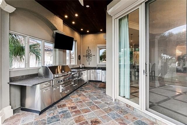 Slidell, Louisiana, 70461, United States, 5 Bedrooms Bedrooms, ,7 BathroomsBathrooms,Residential,For Sale,2005702