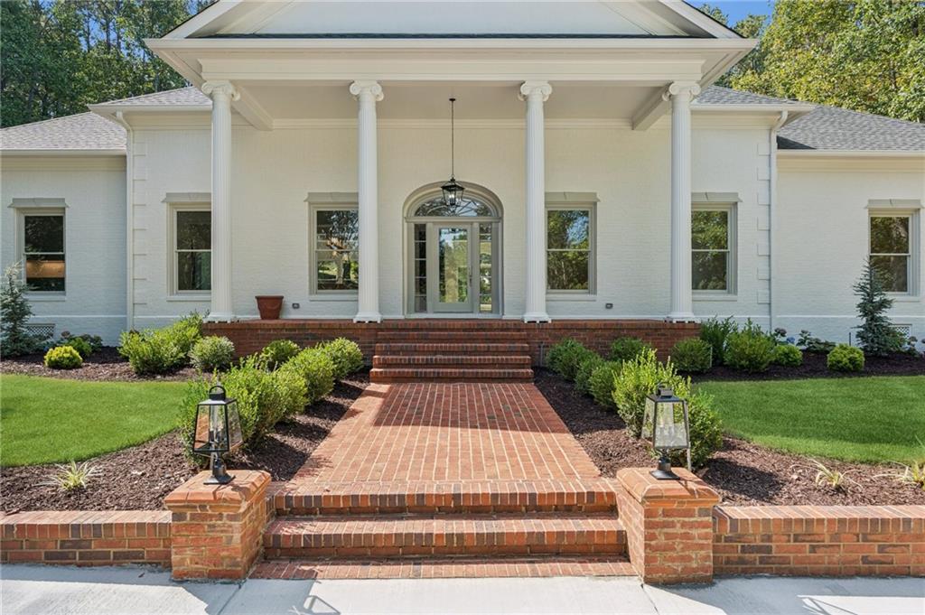 Alpharetta, Georgia, 30004, United States, 5 Bedrooms Bedrooms, ,7 BathroomsBathrooms,Residential,For Sale,1978962