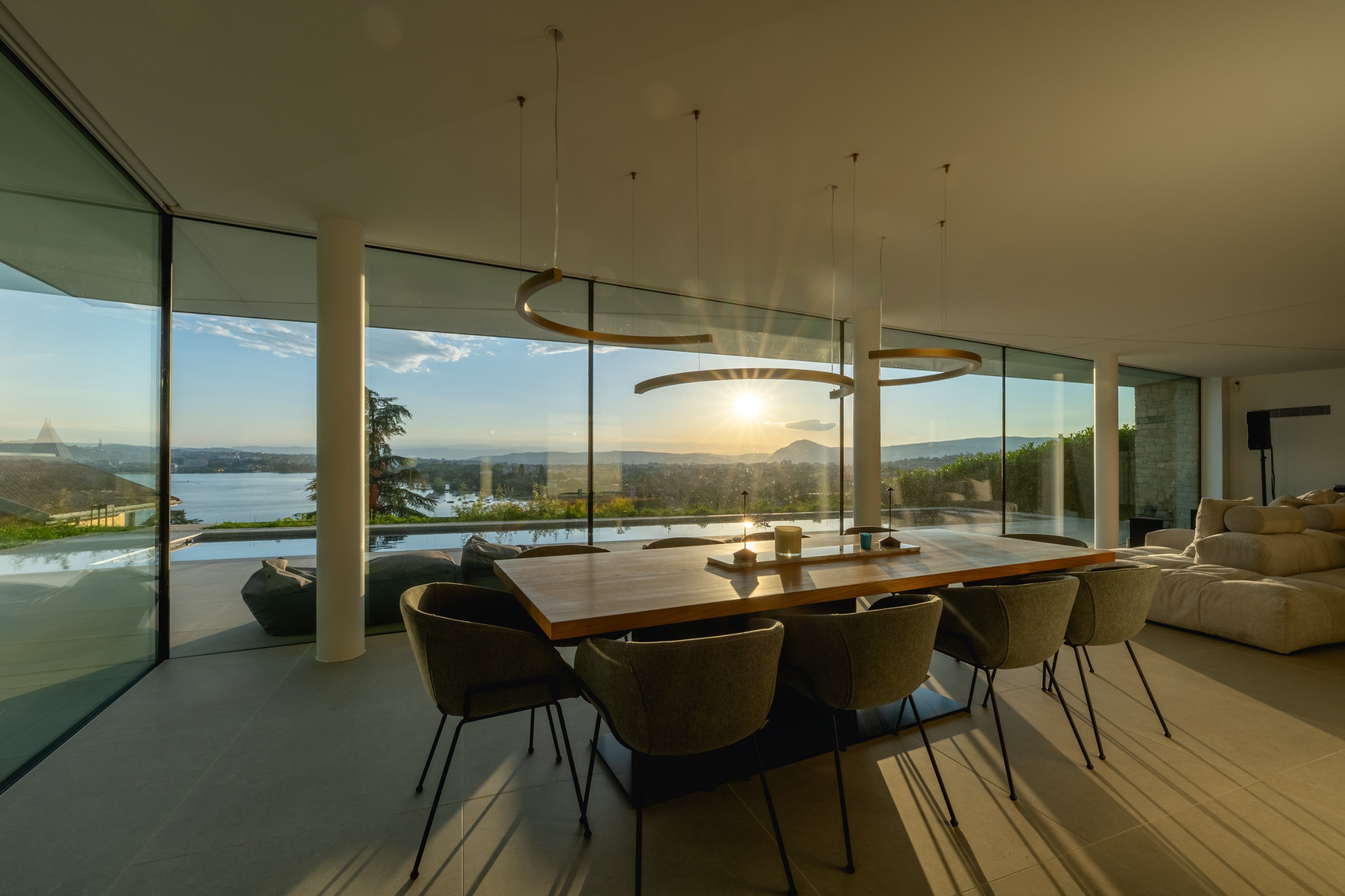  Exceptional villa with lake and mountain views - 物件實景