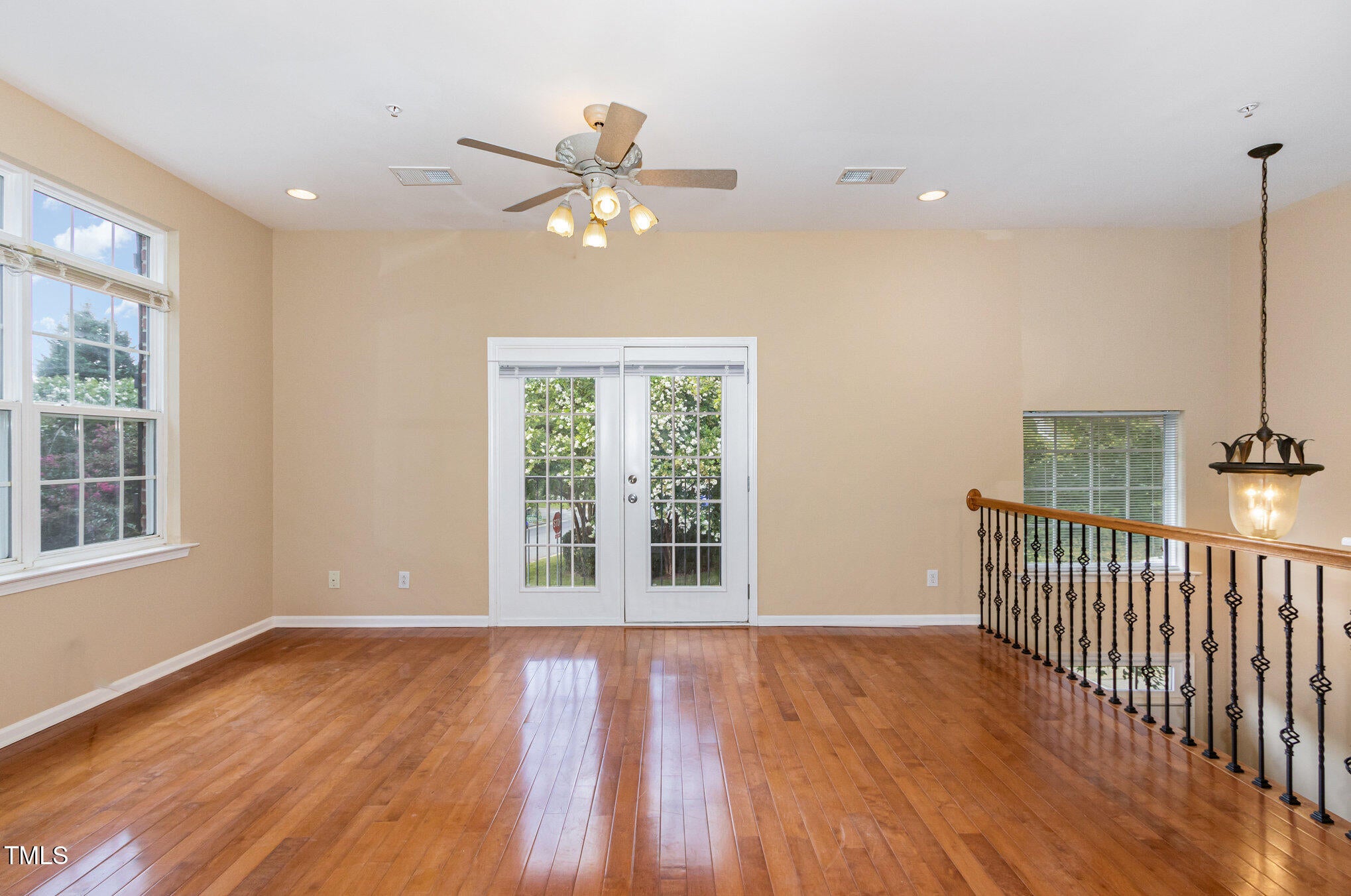 Chapel Hill, North Carolina, 27516, United States, 3 Bedrooms Bedrooms, ,4 BathroomsBathrooms,Residential,For Sale,1906993