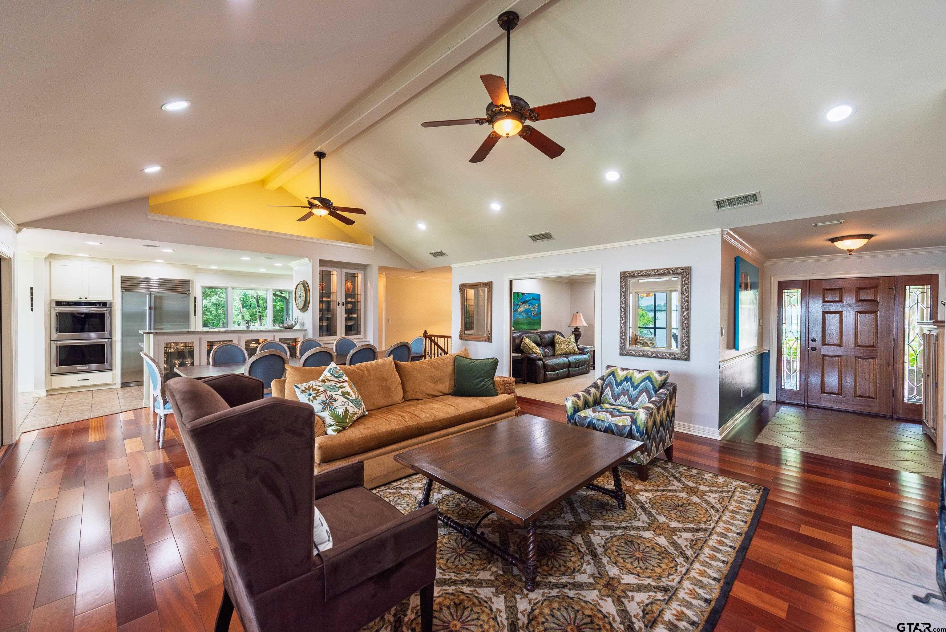 Pittsburg, Texas, 75686, United States, 4 Bedrooms Bedrooms, ,3 BathroomsBathrooms,Residential,For Sale,1895197
