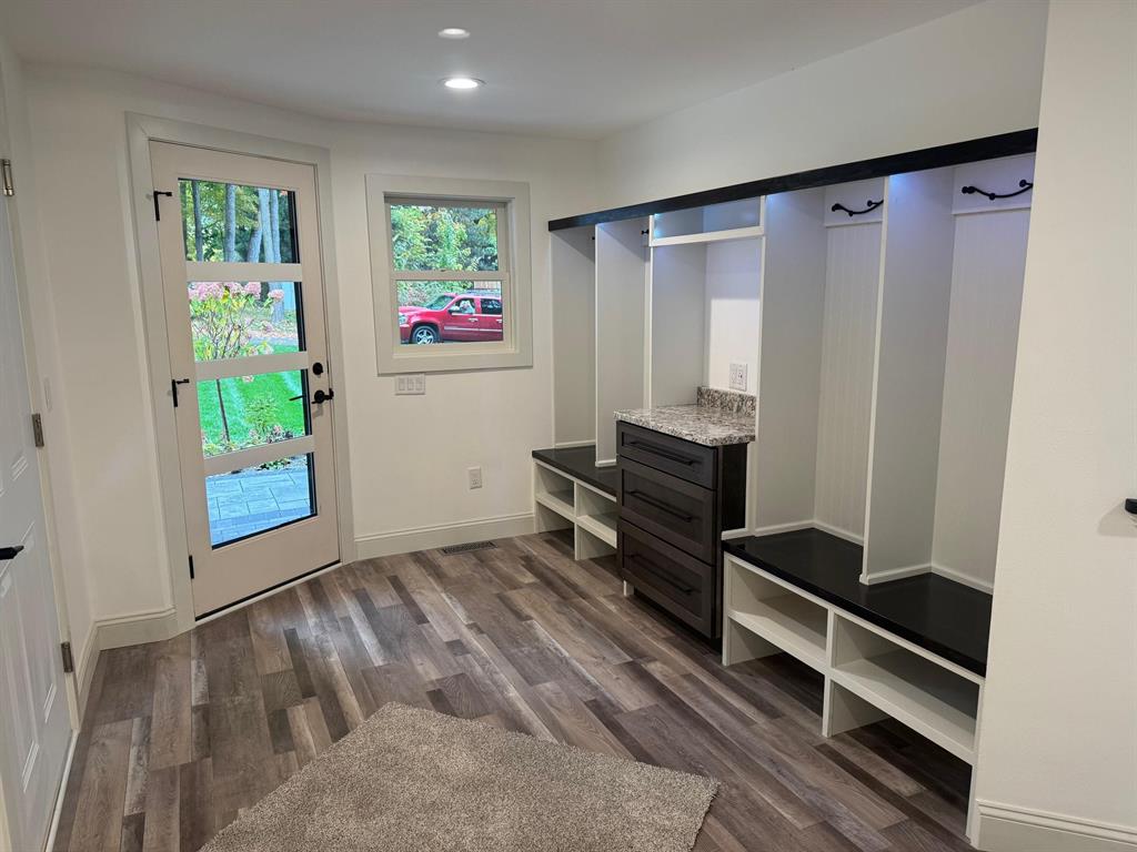 Madison, Wisconsin, 53704, United States, 4 Bedrooms Bedrooms, ,5 BathroomsBathrooms,Residential,For Sale,1973906