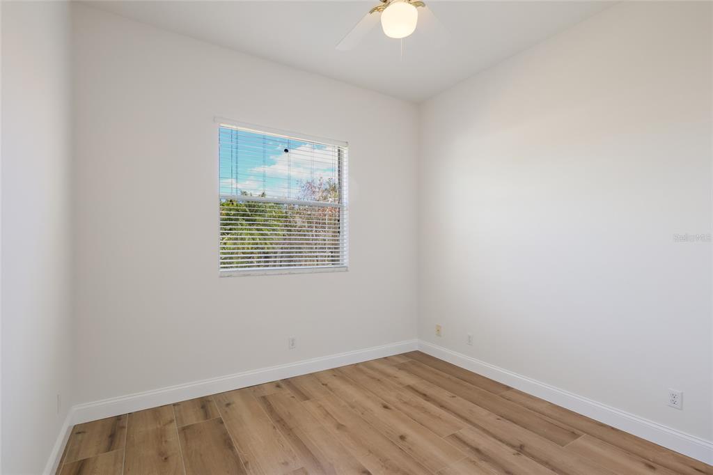 Sarasota, Florida, 34243, United States, 3 Bedrooms Bedrooms, ,2 BathroomsBathrooms,Residential,For Sale,1989326