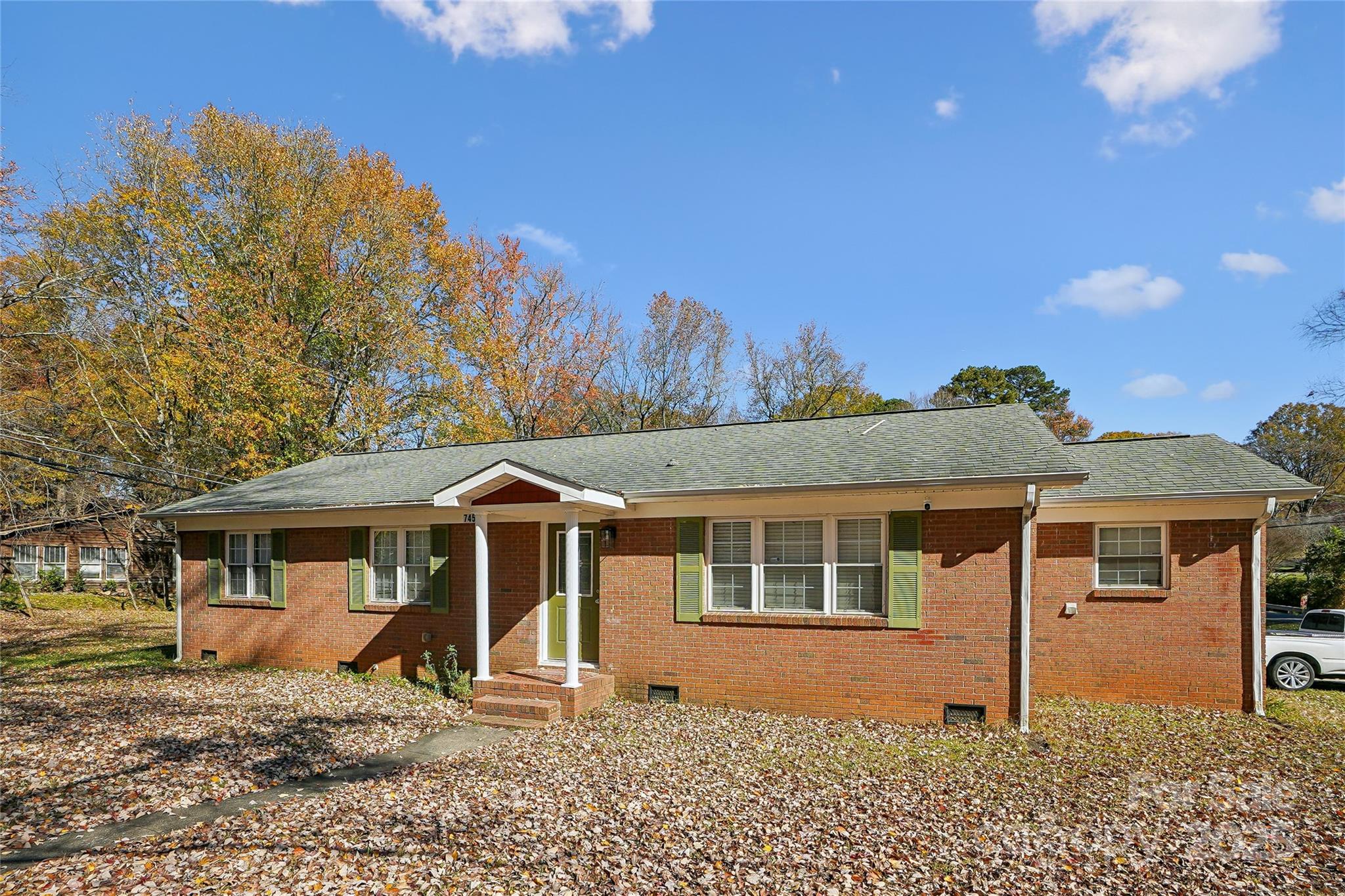 Charlotte, North Carolina, 28227, United States, 5 Bedrooms Bedrooms, ,4 BathroomsBathrooms,Residential,For Sale,1995708