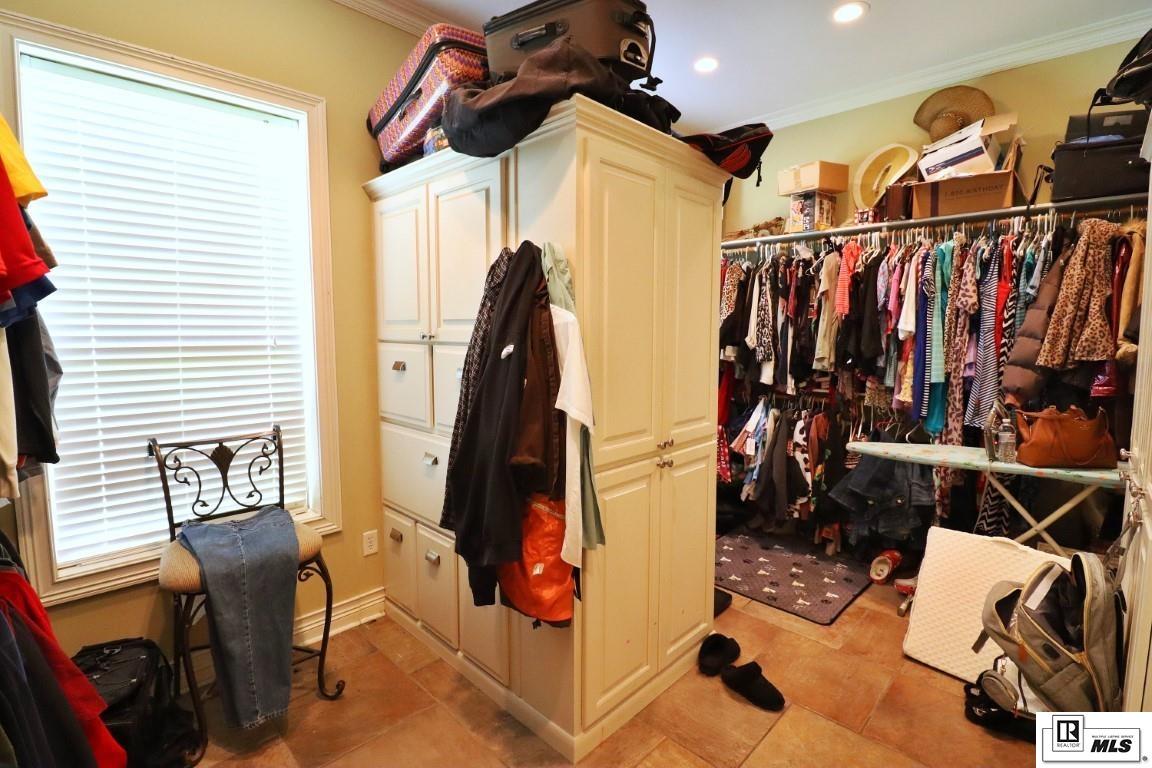 West Monroe, Louisiana, 71291, United States, 5 Bedrooms Bedrooms, ,5 BathroomsBathrooms,Residential,For Sale,1794590