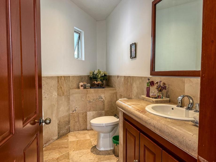 Álvaro Obregón, Ciudad de México, 01900, Mexico, 3 Bedrooms Bedrooms, ,3 BathroomsBathrooms,Residential,For Sale,1720776