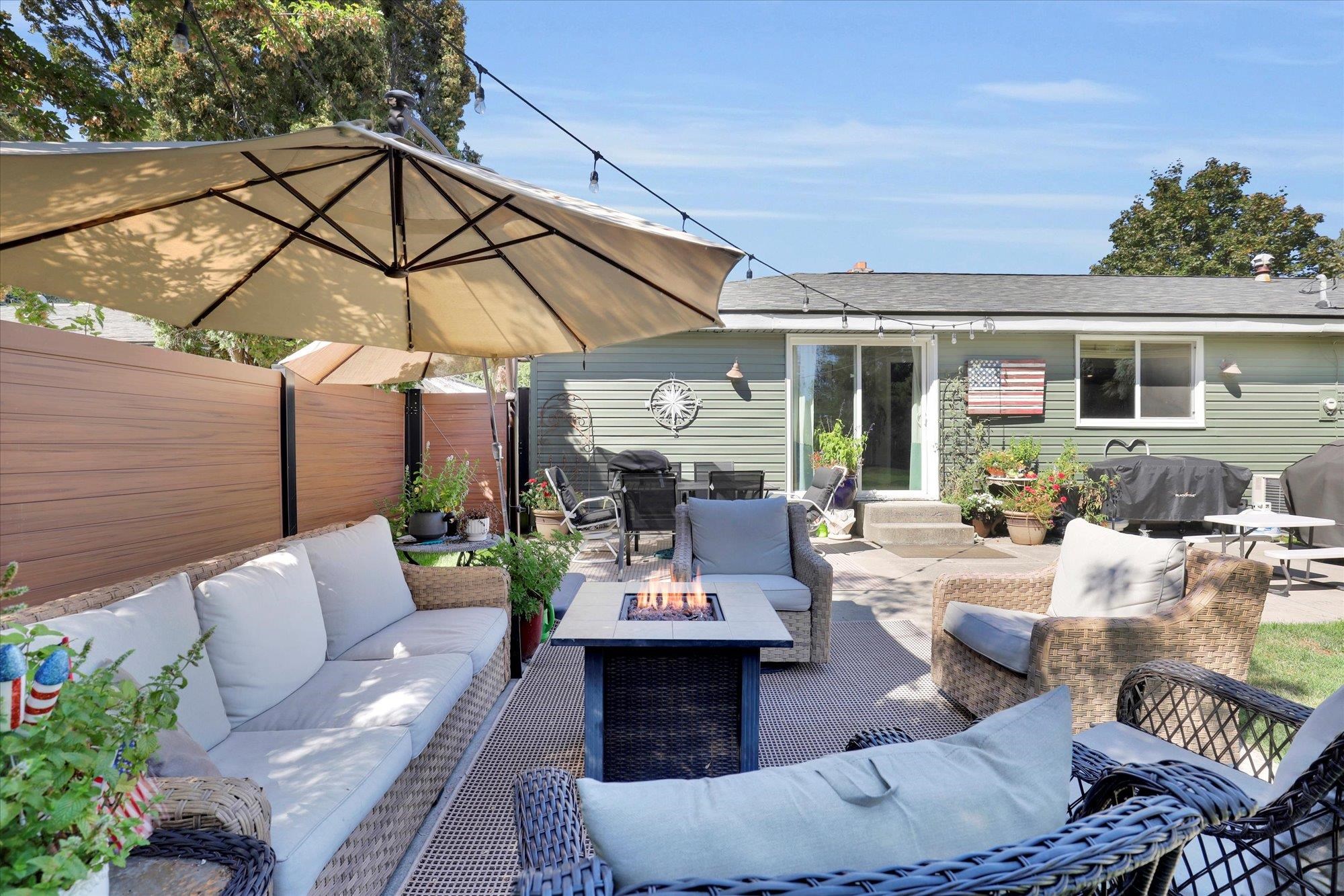 Spokane Valley, Washington, 99216, United States, 4 Bedrooms Bedrooms, ,3 BathroomsBathrooms,Residential,For Sale,1927363