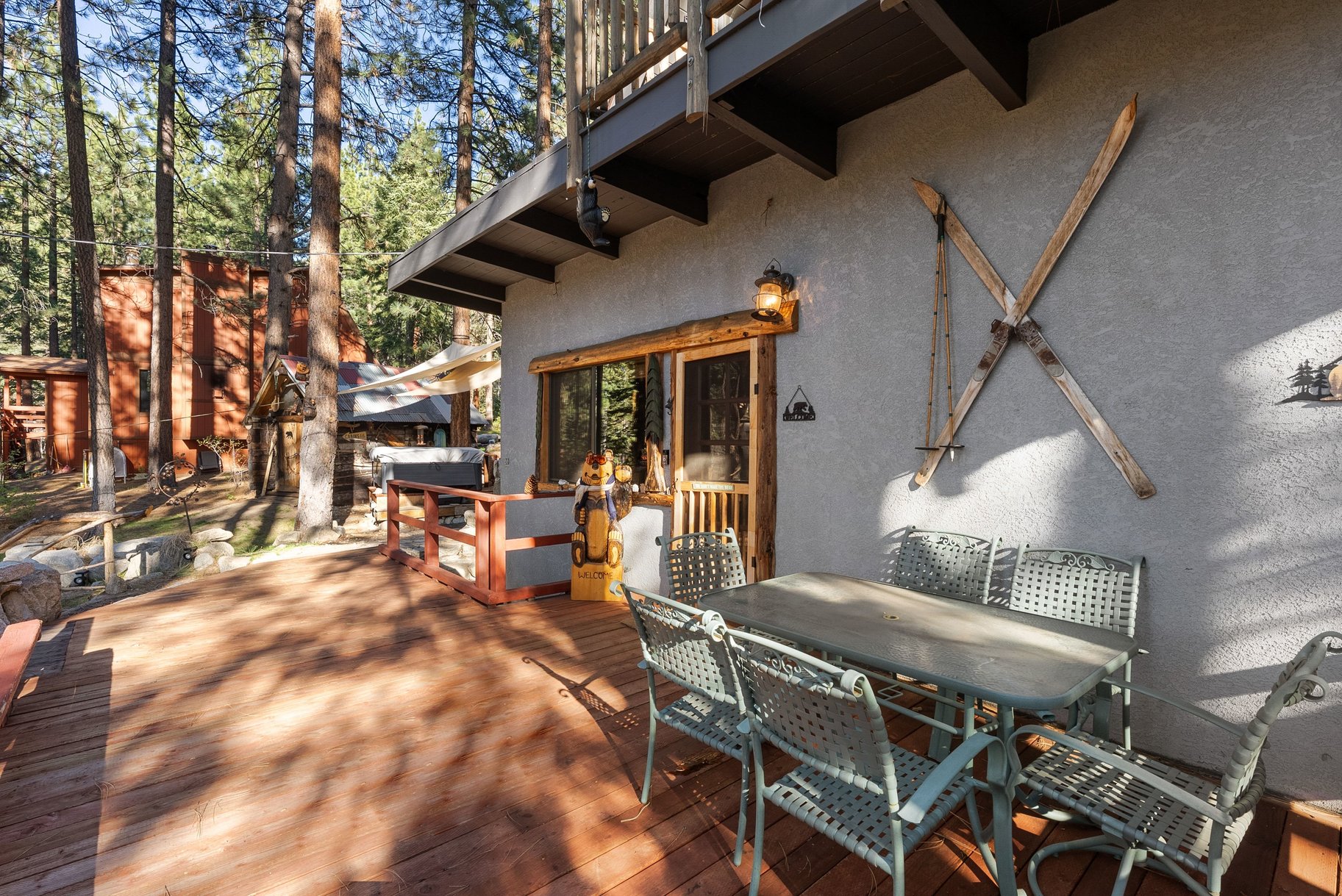  Turnkey Tahoe Retreat Backing to National Forest  Fully Remodeled & Furnish - 物件實景