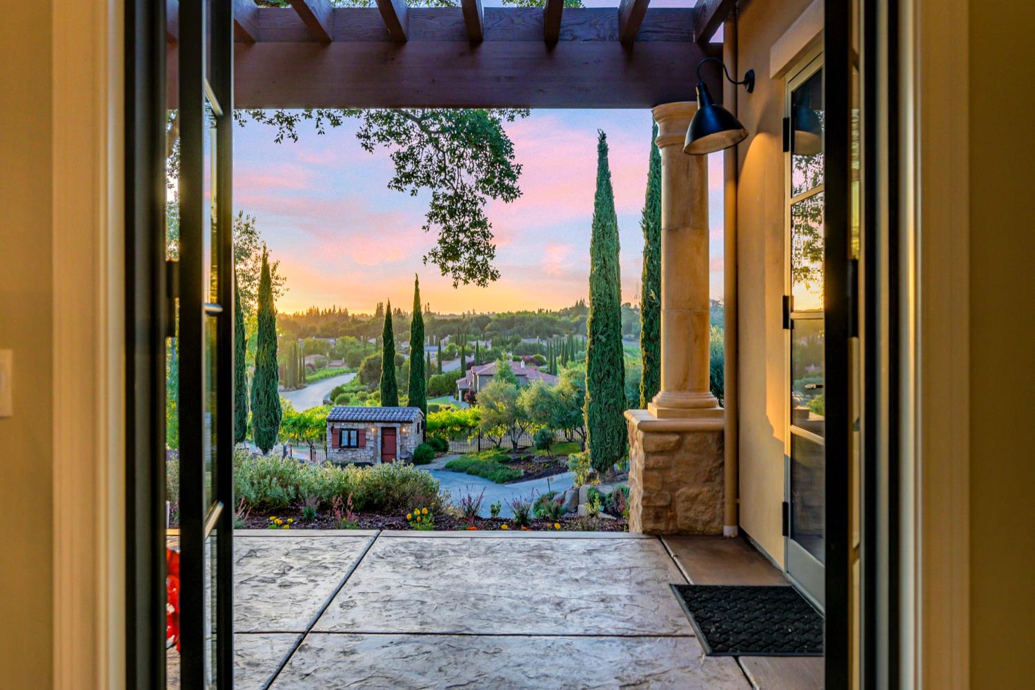Loomis, California, 95650, United States, 6 Bedrooms Bedrooms, ,6 BathroomsBathrooms,Residential,For Sale,1908935