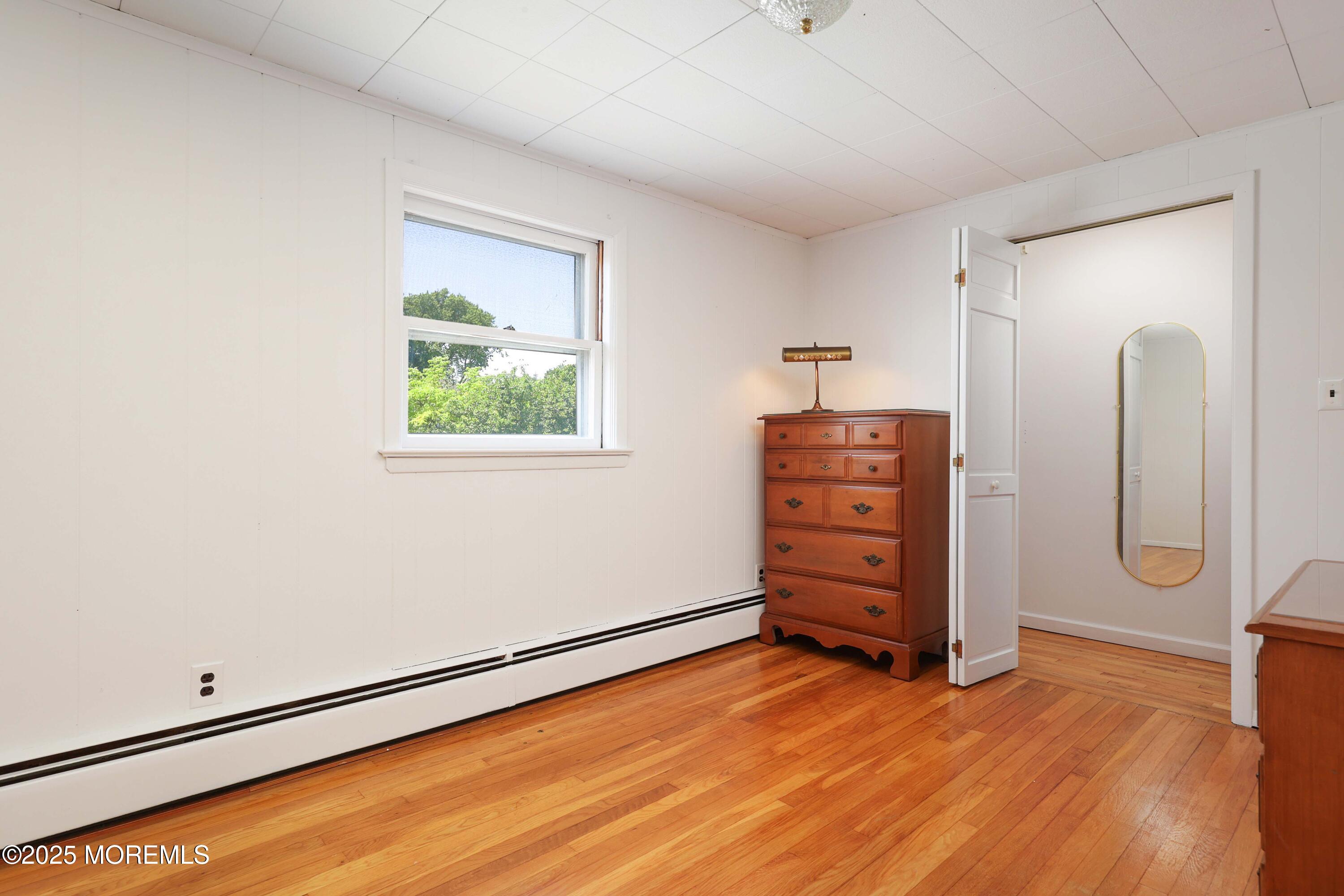 Port Monmouth, New Jersey, 07758, United States, 4 Bedrooms Bedrooms, ,3 BathroomsBathrooms,Residential,For Sale,1901599