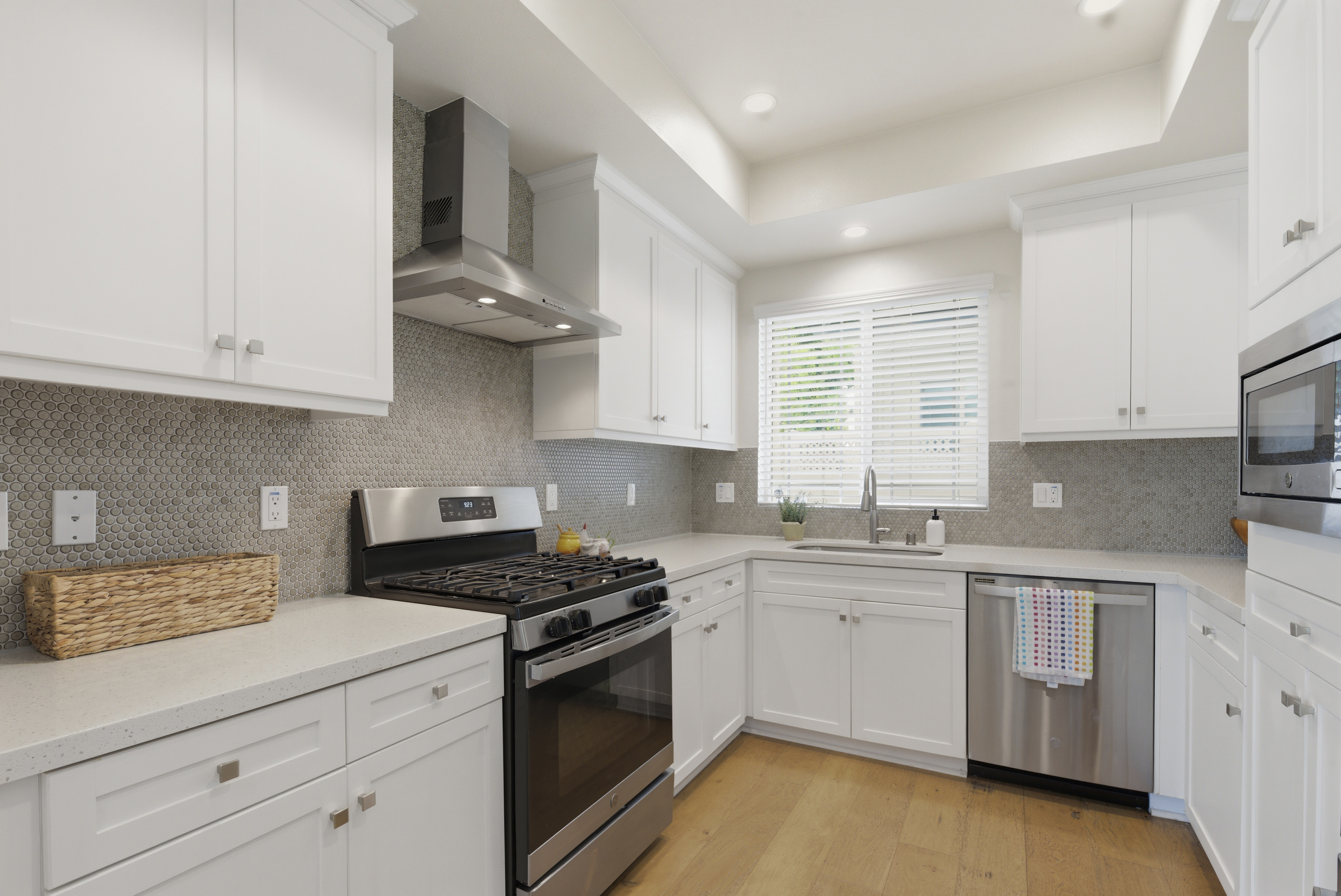  20389 Earl Street, Torrance, CA 90503 - 物件實景