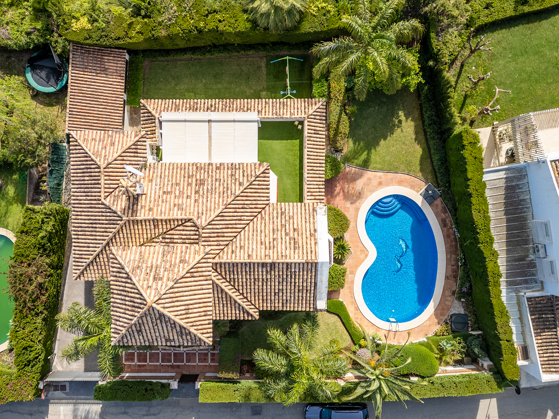  Villa with independent apartment in Nueva Milla de Oro, Estepona - 物件實景