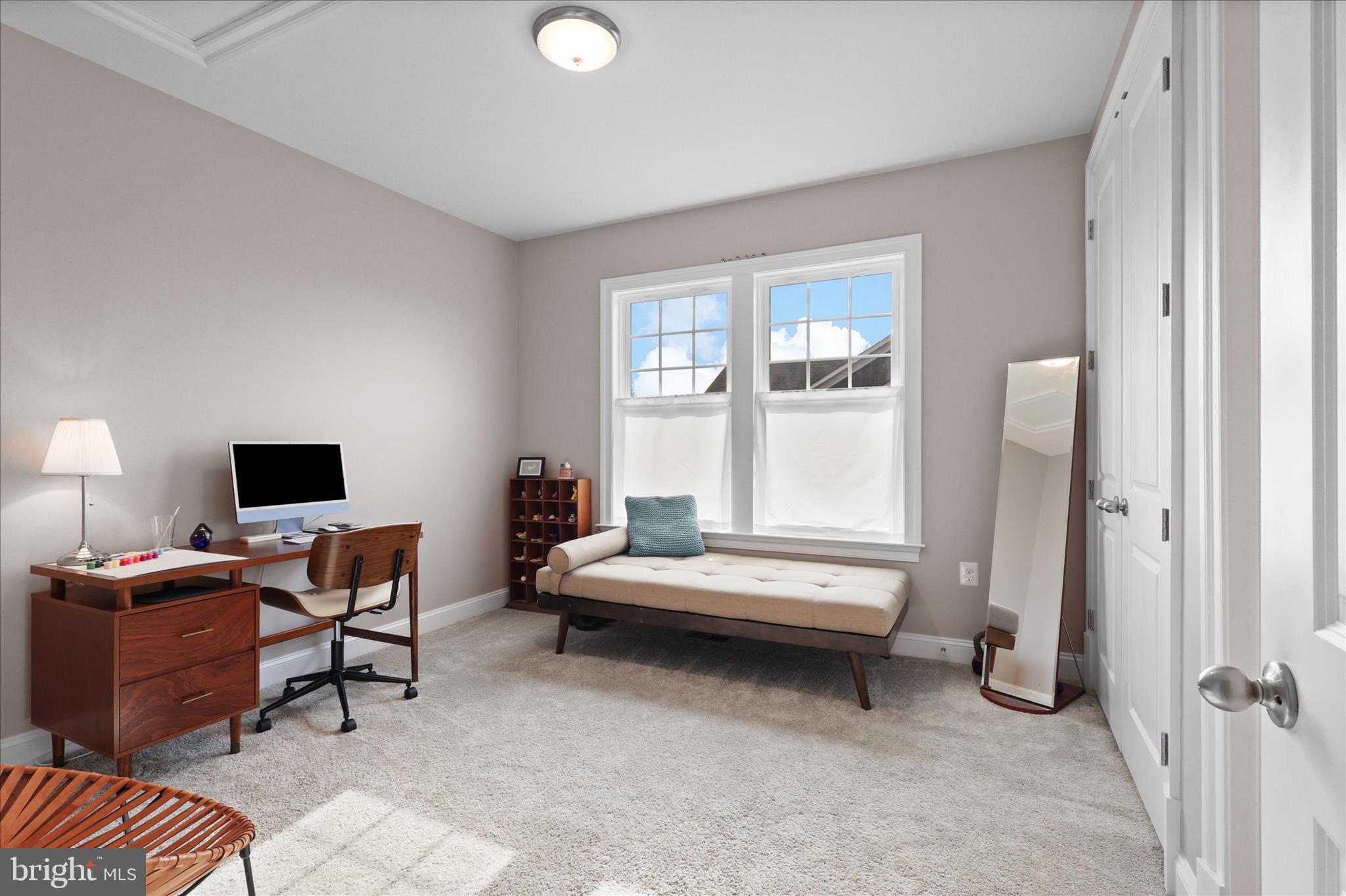 Aldie, Virginia, 20105, United States, 5 Bedrooms Bedrooms, ,5 BathroomsBathrooms,Residential,For Sale,1987386