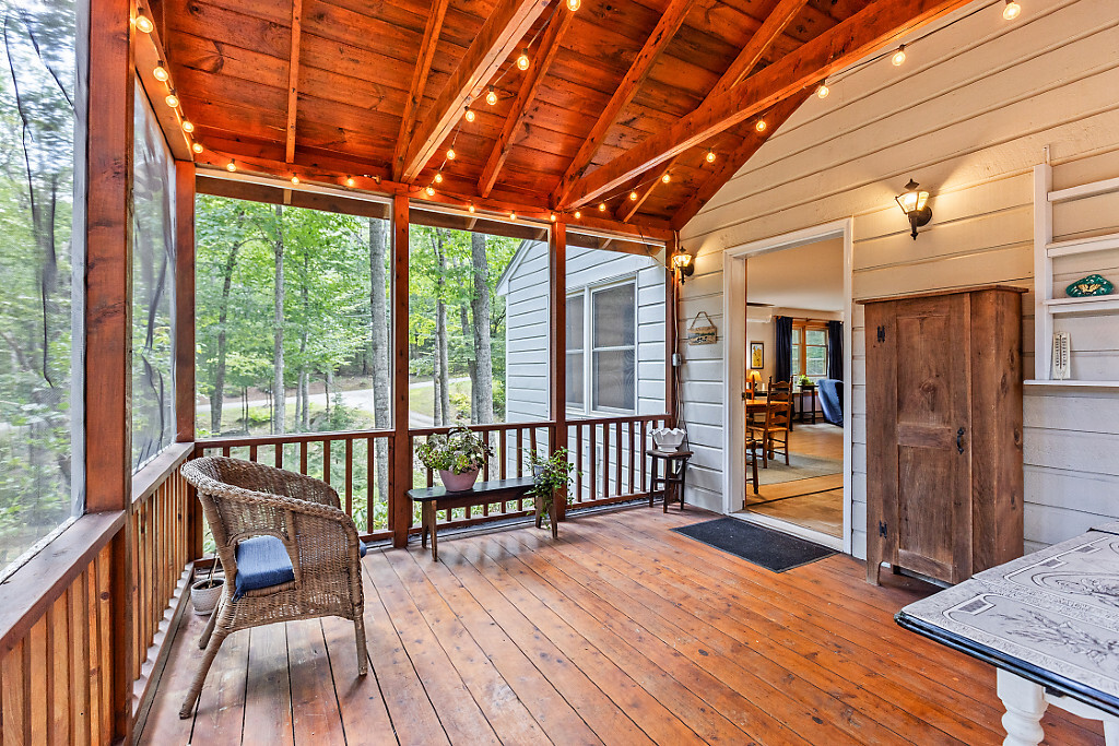 Rome, Maine, 04963, United States, 4 Bedrooms Bedrooms, ,2 BathroomsBathrooms,Residential,For Sale,1948503