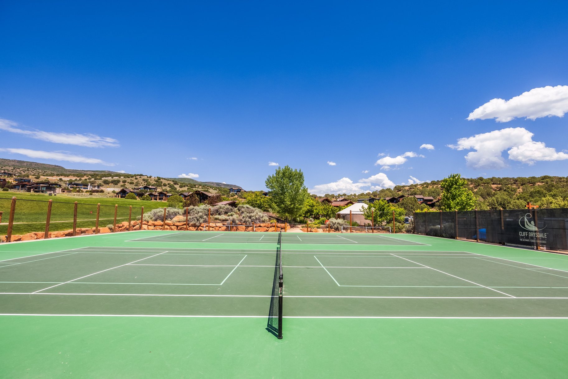  Luxury on Top of the Red Ledges - 物件實景