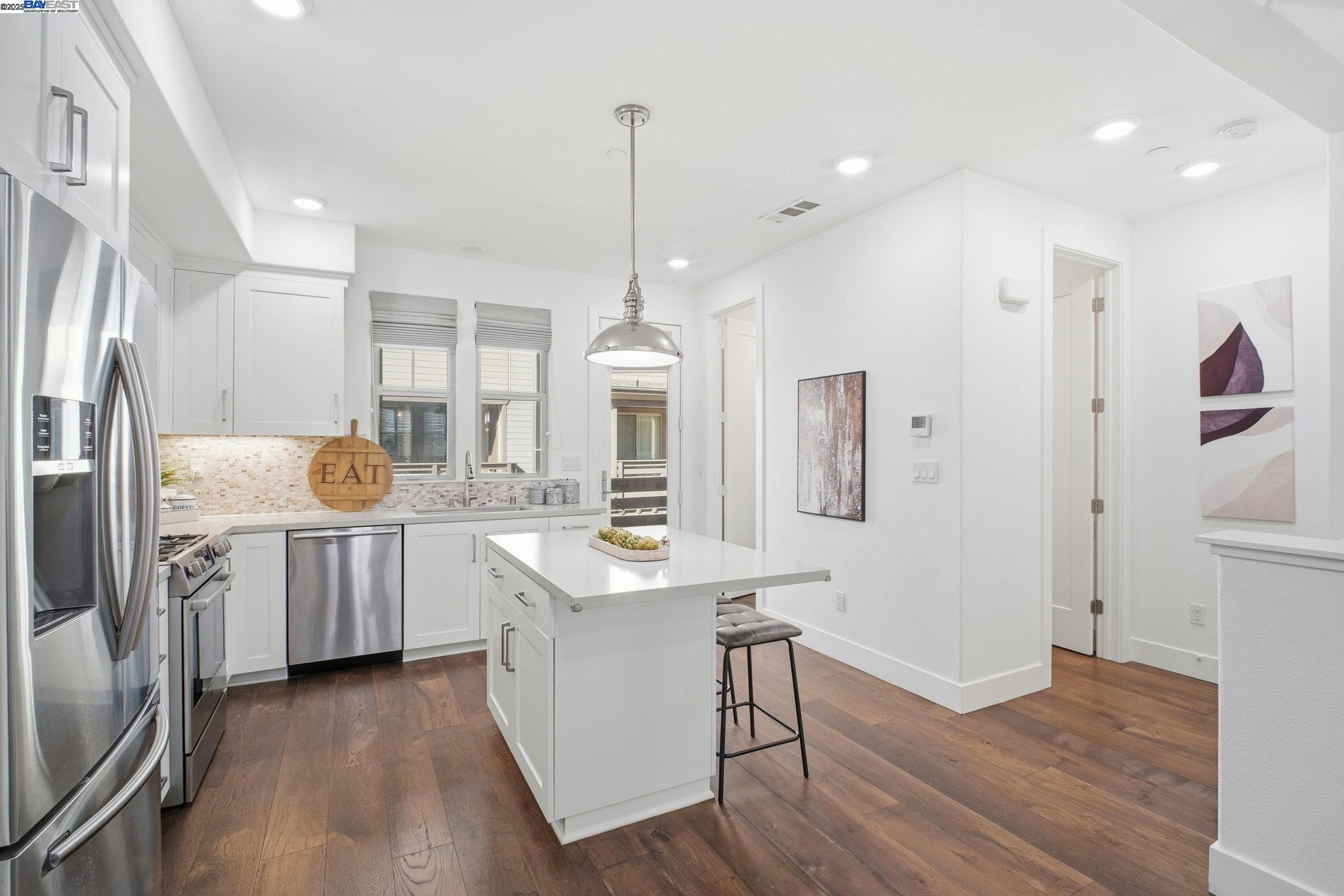 Fremont, California, 94539, United States, 3 Bedrooms Bedrooms, ,3 BathroomsBathrooms,Residential,For Sale,1995689