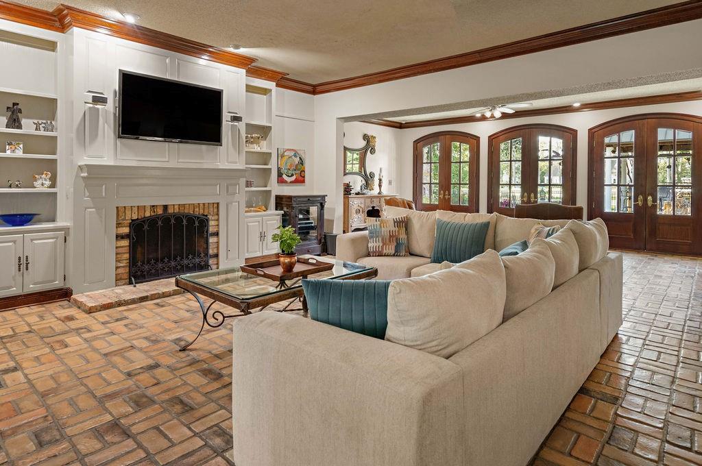 Mandeville, Louisiana, 70471, United States, 4 Bedrooms Bedrooms, ,5 BathroomsBathrooms,Residential,For Sale,1828156